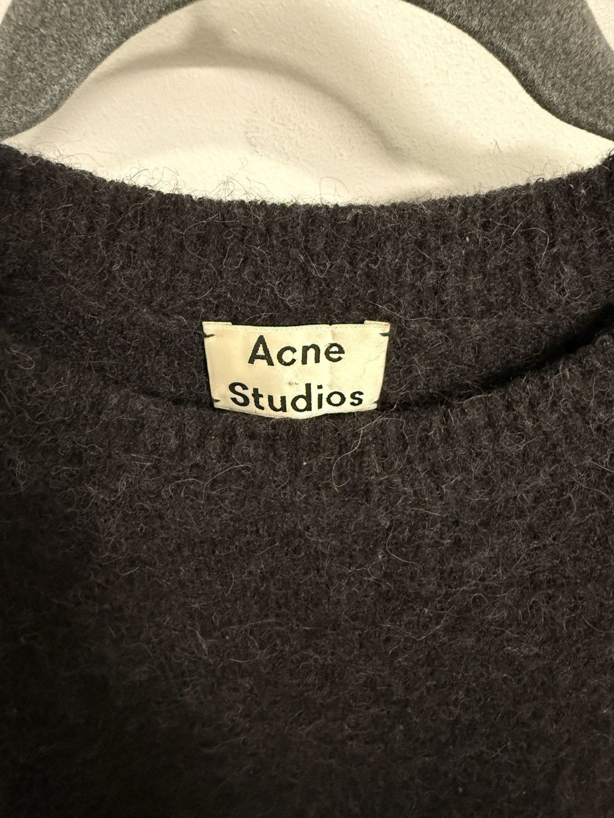 Acne Studios Acne Studios Charcoal Fuzzy Wool Sweater M Size US M / EU 48-50 / 2 - 2 Thumbnail