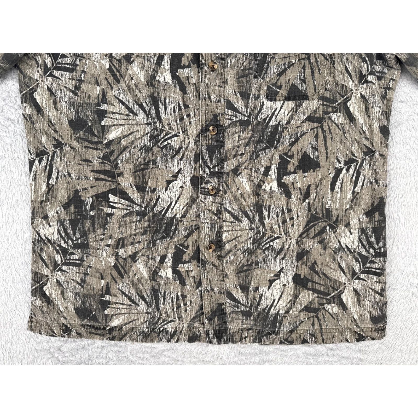 Croft & Barrow Croft & Barrow Shirt Adult Medium Gray Floral Hawaiian 100% Cotton Short Sleeve Mens Size US M / EU 48-50 / 2 - 5 Thumbnail