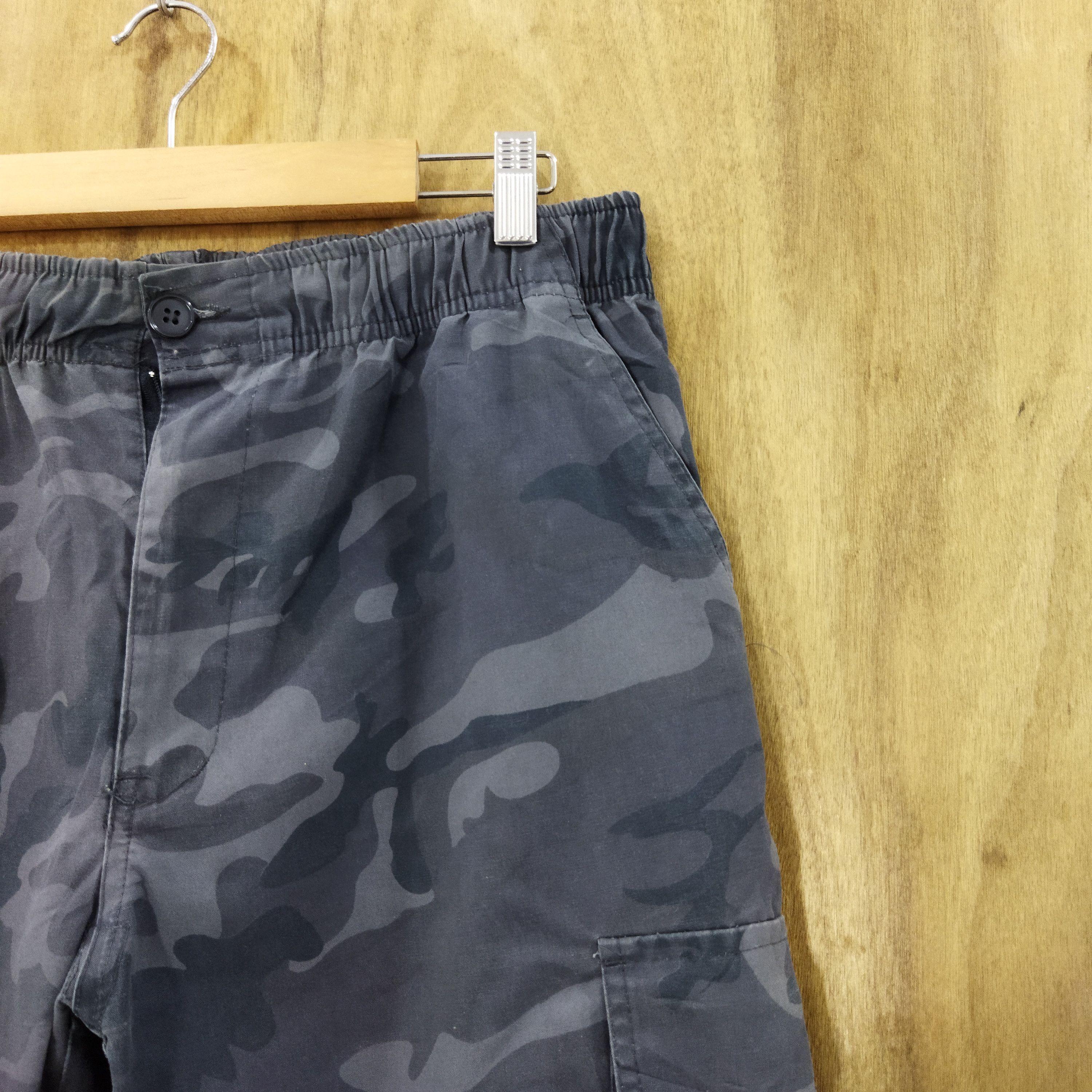 Japanese Brand GRAY CAMO CARGO PANTS Size US 30 / EU 46 - 5 Thumbnail