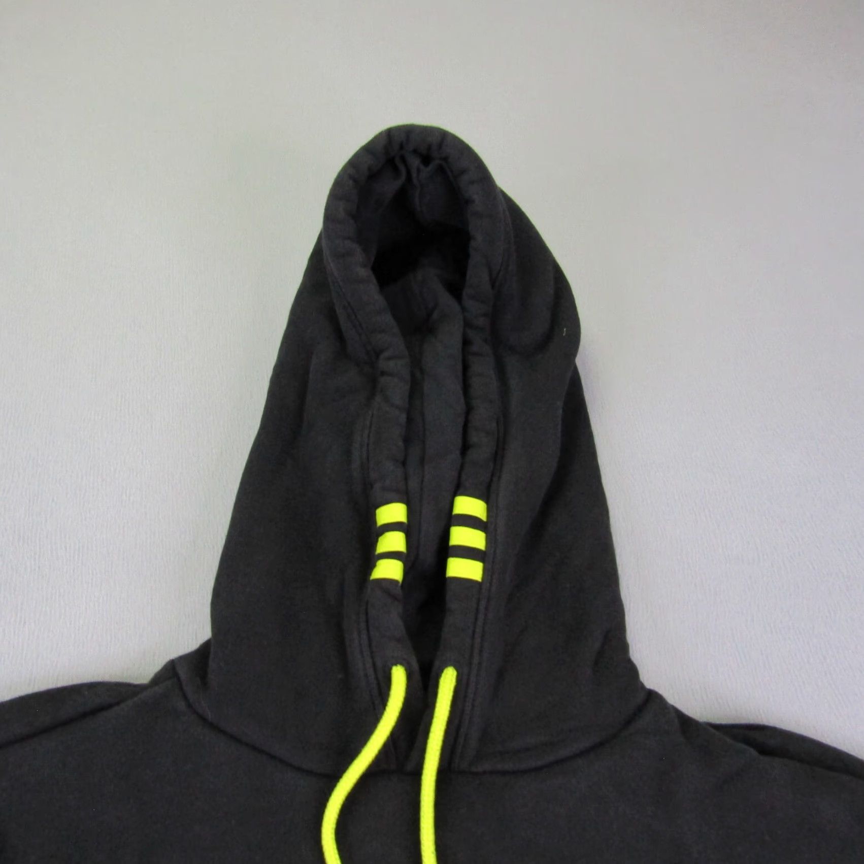 Adidas VINTAGE Adidas x Ivy Park Hoodie Women’s Small Black Pullover Sweatshirt Activewear 90s? (if not vintage, remove) Size S / US 4 / IT 40 - 2 Thumbnail