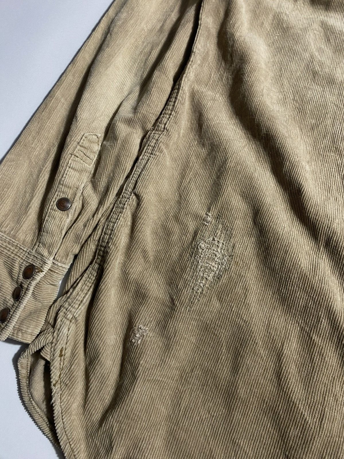 GOA GENUINE VINTAGE GOA CORDUROY DISTRESSED SNAP BUTTON L/S Size US S / EU 44-46 / 1 - 7 Thumbnail