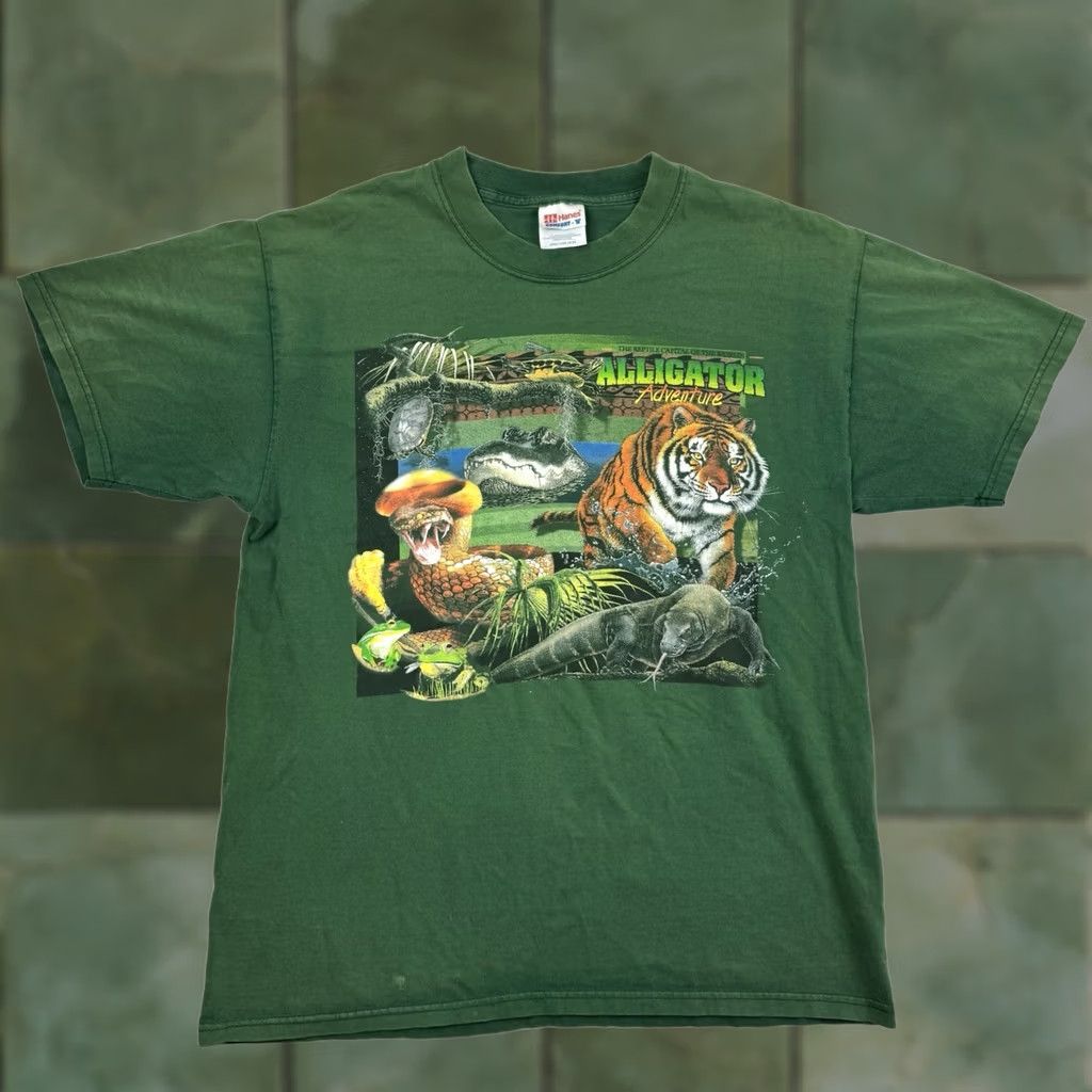 Hanes VINTAGE Hanes T-Shirt Adult Large Green Nature Animals 90s Tigers Shirt Mens Size US L / EU 52-54 / 3 - 1 Thumbnail