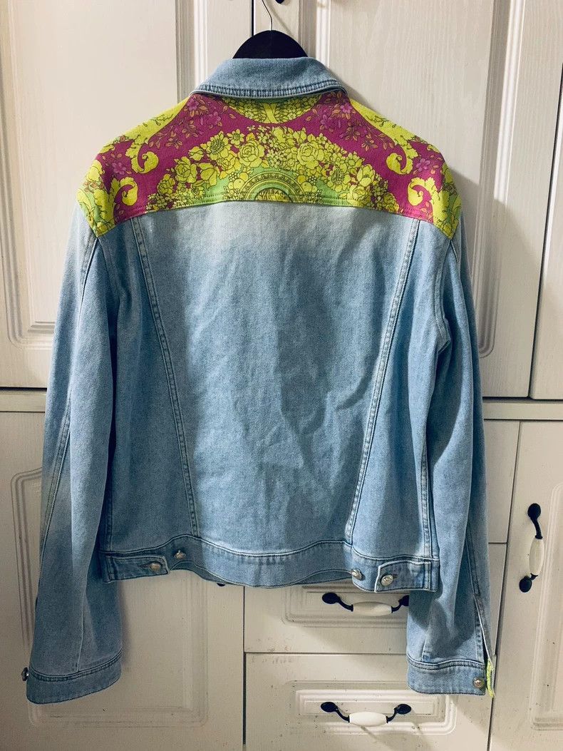 Versace Versace Baroque print denim jacket coat Size US XL / EU 56 / 4 - 2 Thumbnail