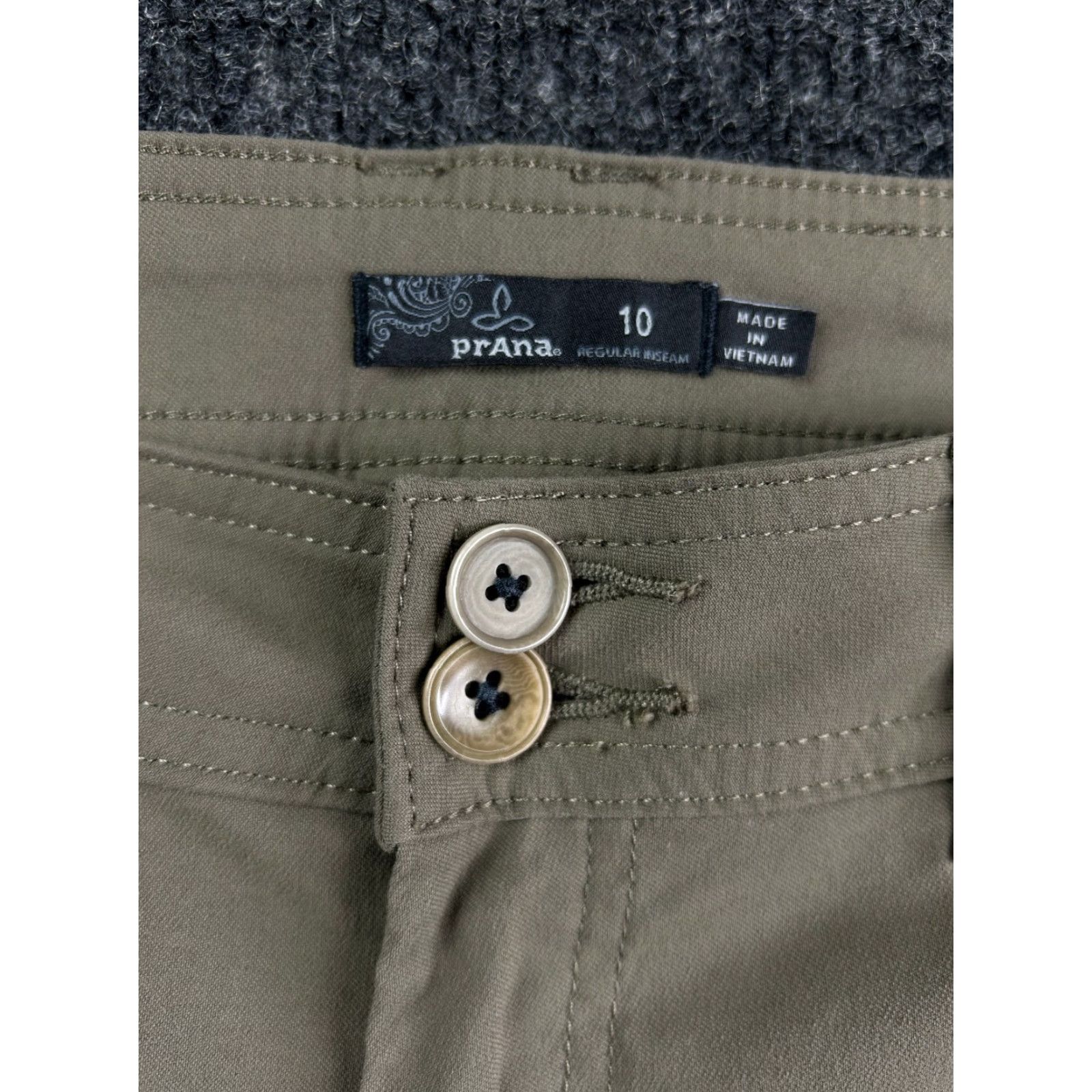Prana Prana Halle Pants Women’s 10 Bootcut Low Rise Green Roll Up Button Drawstring Size 32" / US 10 / IT 46 - 2 Thumbnail