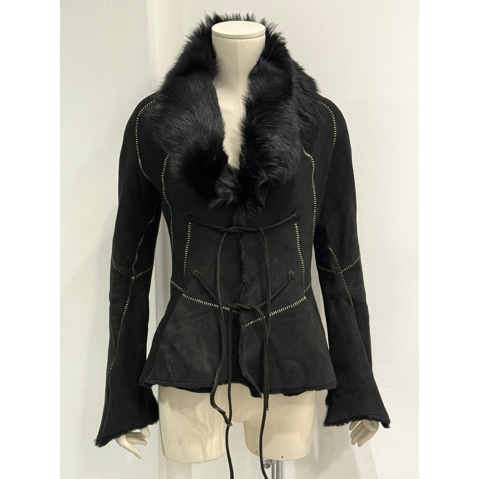 Roberto Cavalli 2002 Roberto Cavalli fitted shearling jacket with fur collar Size US S / EU 44-46 / 1 - 1 Thumbnail