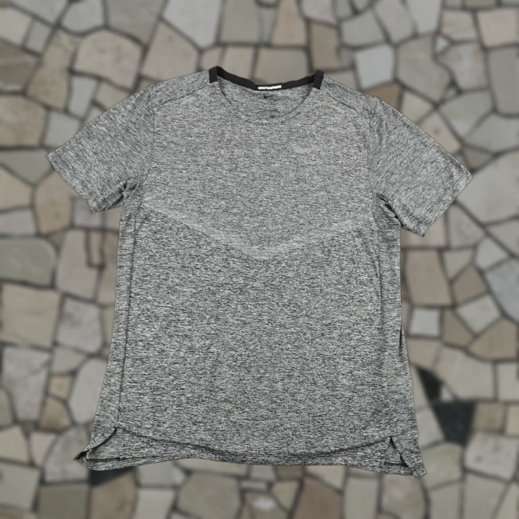 Nike VINTAGE Nike Dri-FIT Shirt Mens Small Gray Size US S / EU 44-46 / 1 - 1 Thumbnail