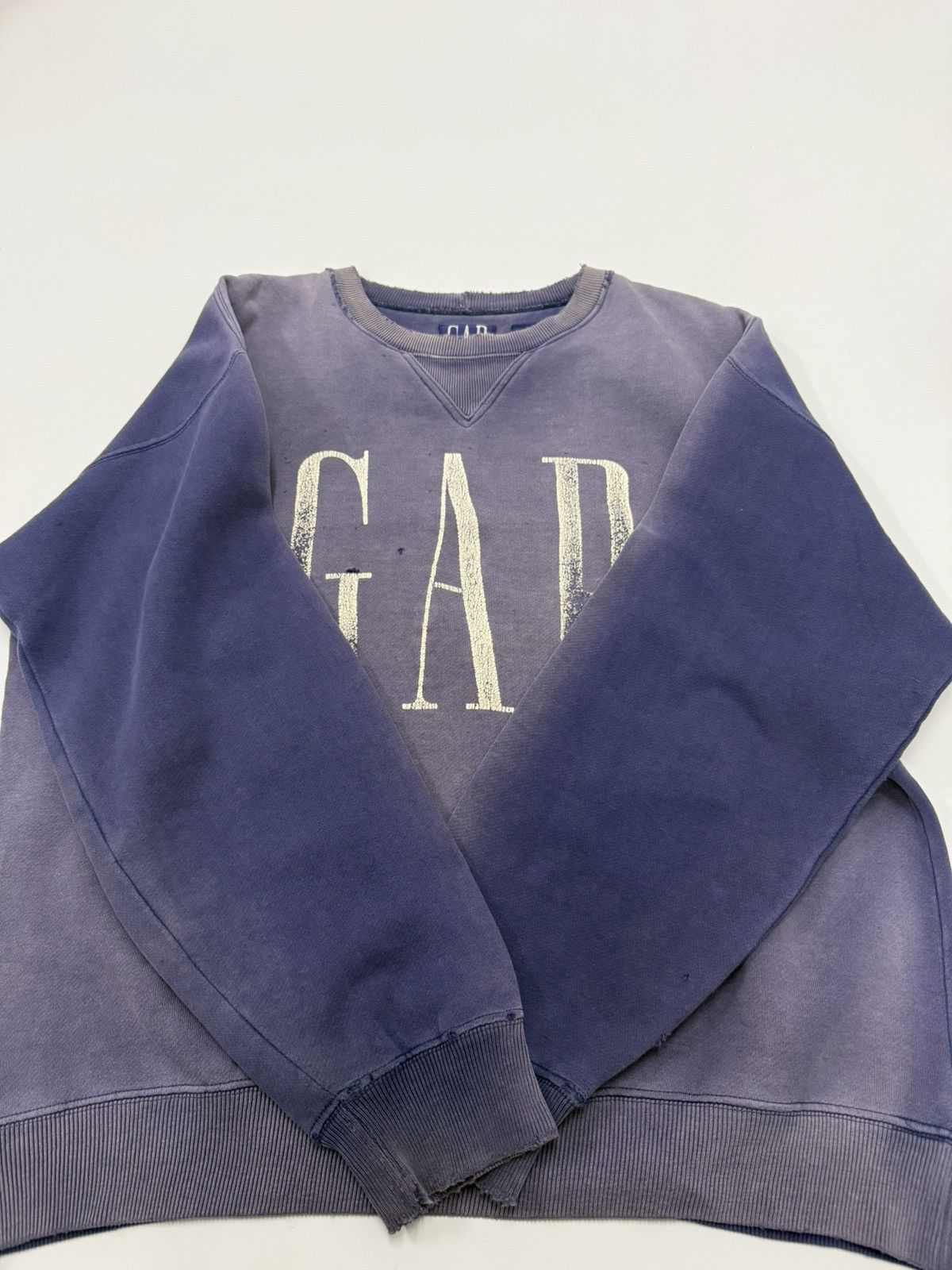 Gap 🔥90s GAP iConic logo Kanye West Super Distressed Sweatshirt Size US M / EU 48-50 / 2 - 8 Thumbnail