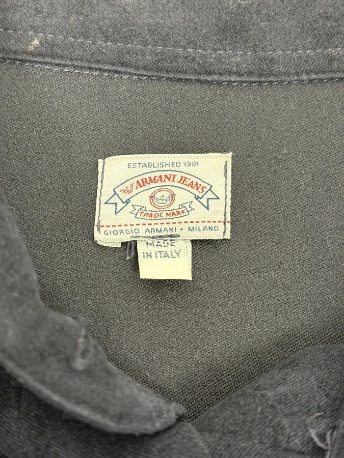 Armani 1990s Armani Alcantara Navy Dark Shirt Size US S / EU 44-46 / 1 - 10 Thumbnail