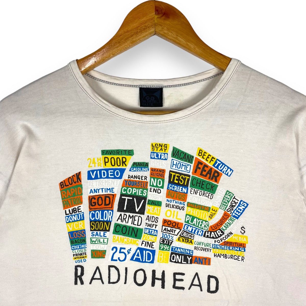 Band Tees VINTAGE RADIOHEAD BAND T SHIRT HAIL TO THE THIEF PROMO ALBUM Size US M / EU 48-50 / 2 - 2 Thumbnail