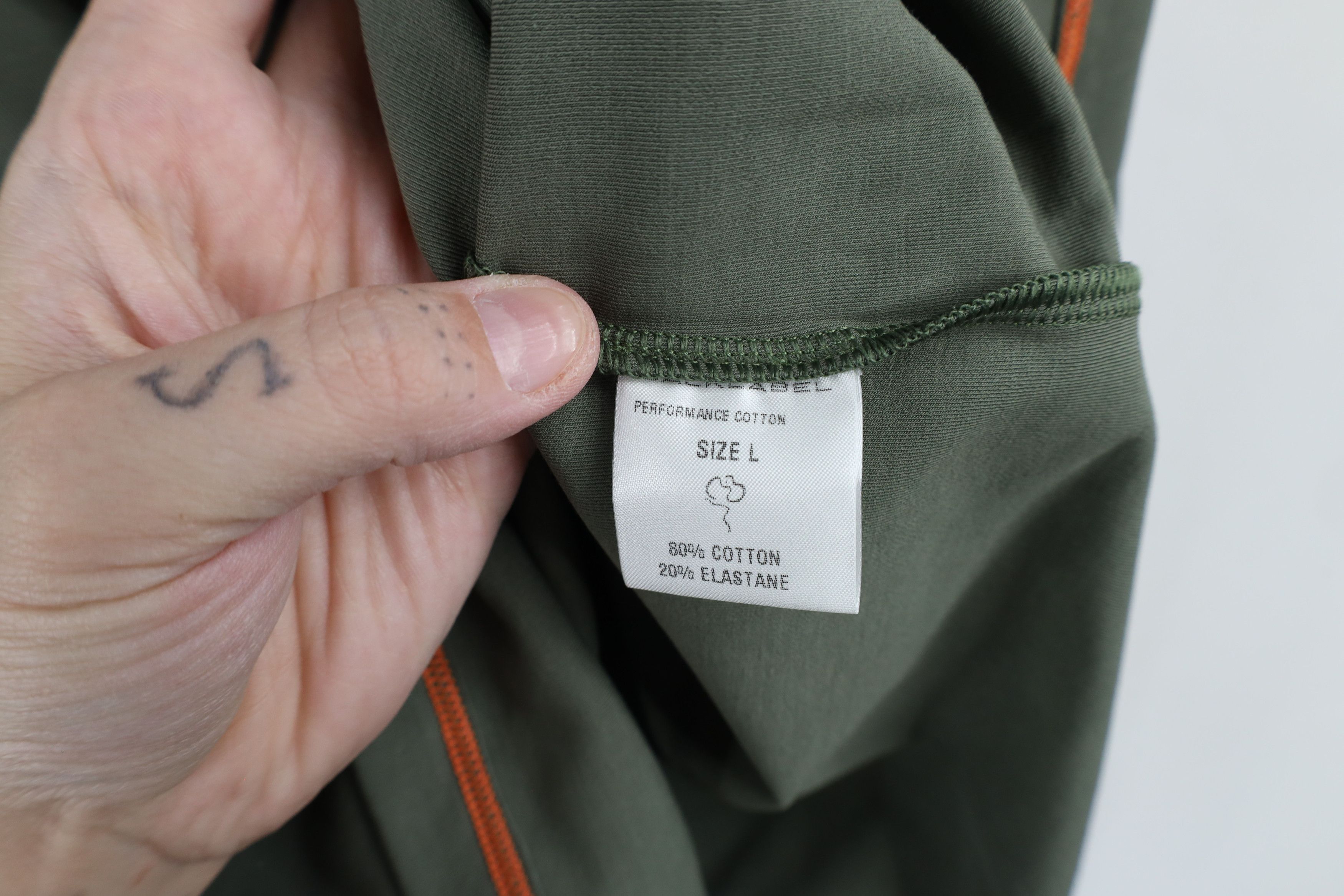 Vintage Backlabel Wellnesswear Grand Hotel Tremezzo Italy T-Shirt Size US L / EU 52-54 / 3 - 6 Thumbnail