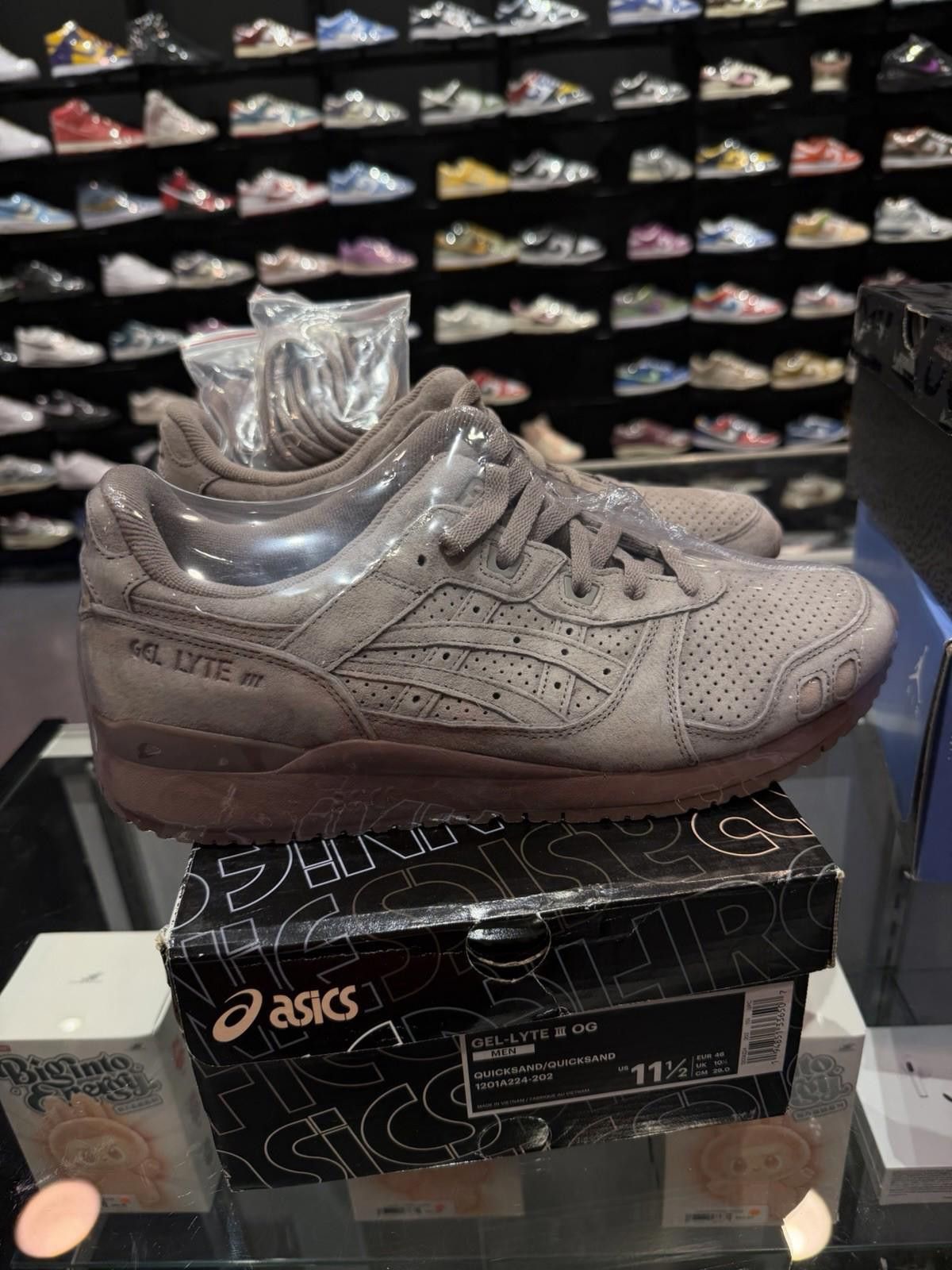 Asics Asics Gel Lyte 3 III OG 30th Brown Suede Mens NEW 11.5 Size US 11.5 / EU 44-45 - 2 Thumbnail