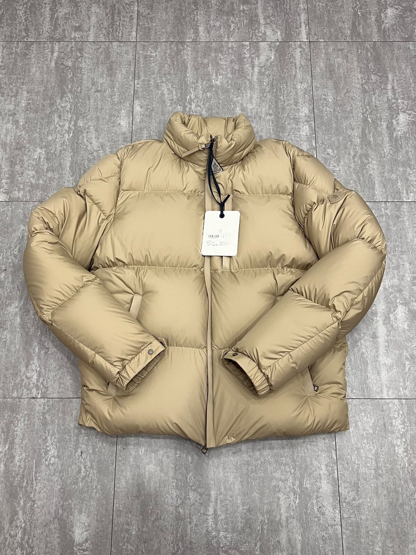 Moncler Moncler Down Heavy Coat m Men Size US M / EU 48-50 / 2 - 1 Thumbnail