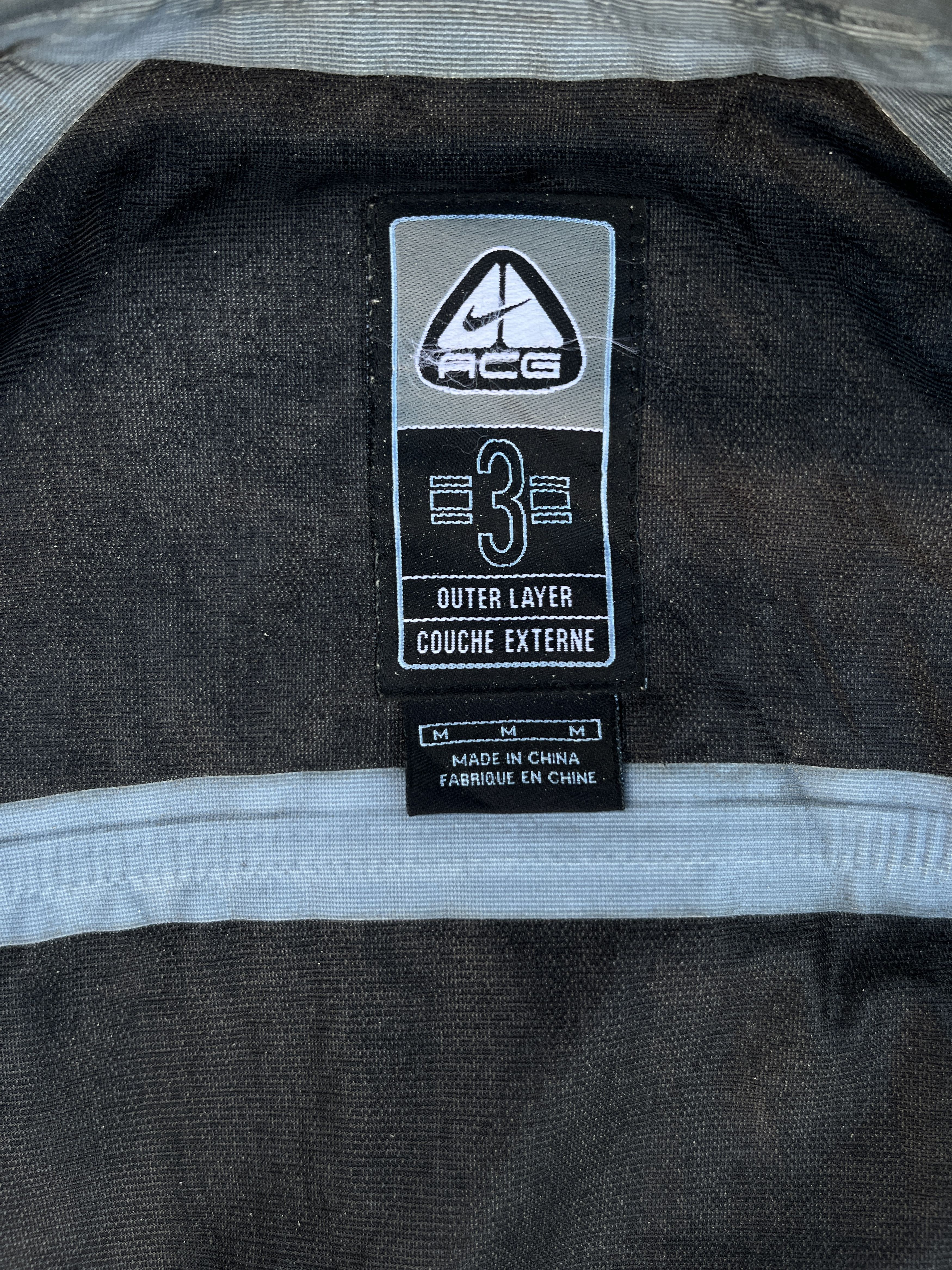 Nike ACG 2000s Nike ACG Watch Viewer Jacket in dark grey Size US L / EU 52-54 / 3 - 3 Thumbnail