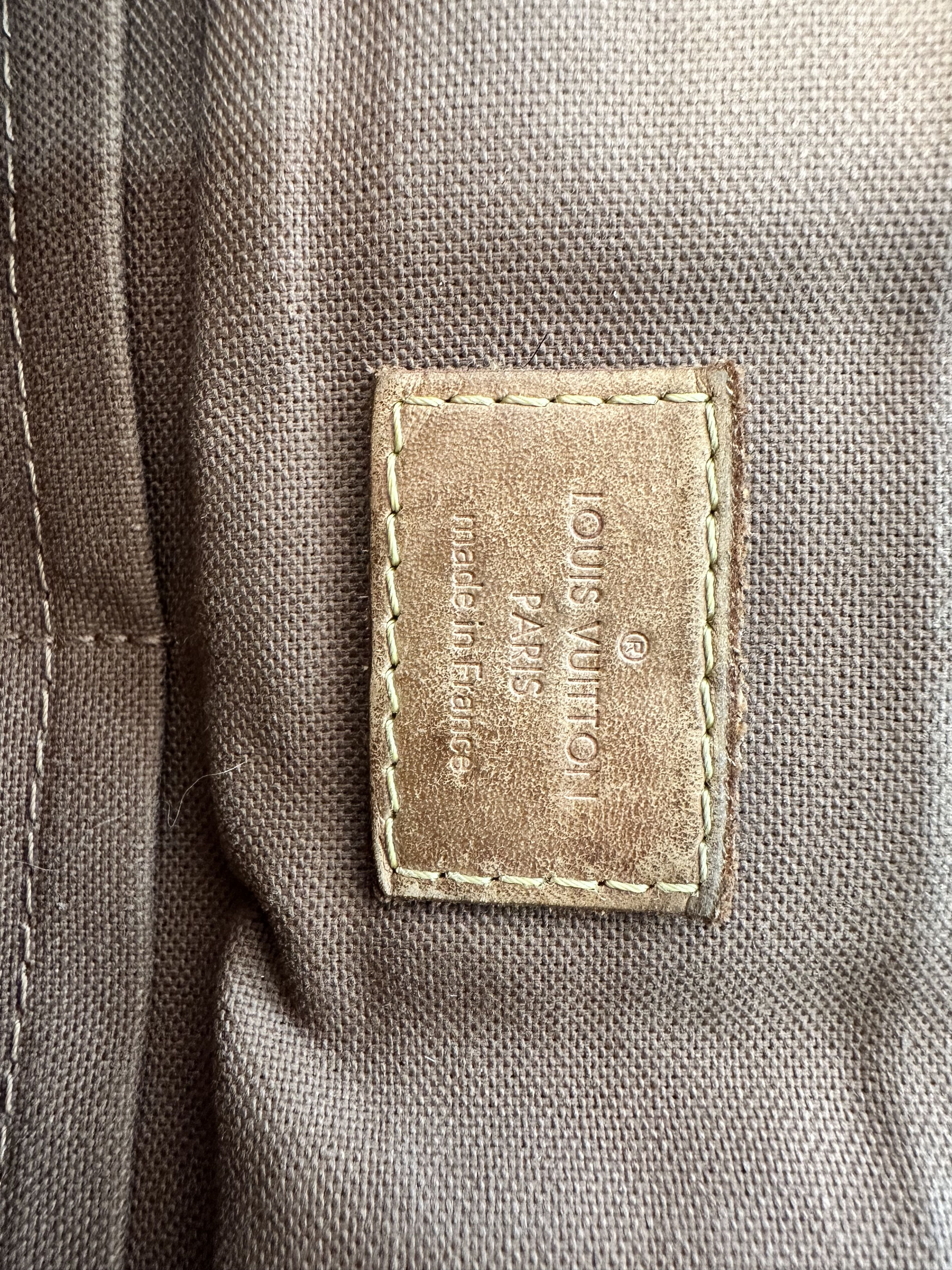 Louis Vuitton LOUIS VUITTON Monogram Beaubourg MM Messenger Bag Size ONE SIZE - 9 Thumbnail