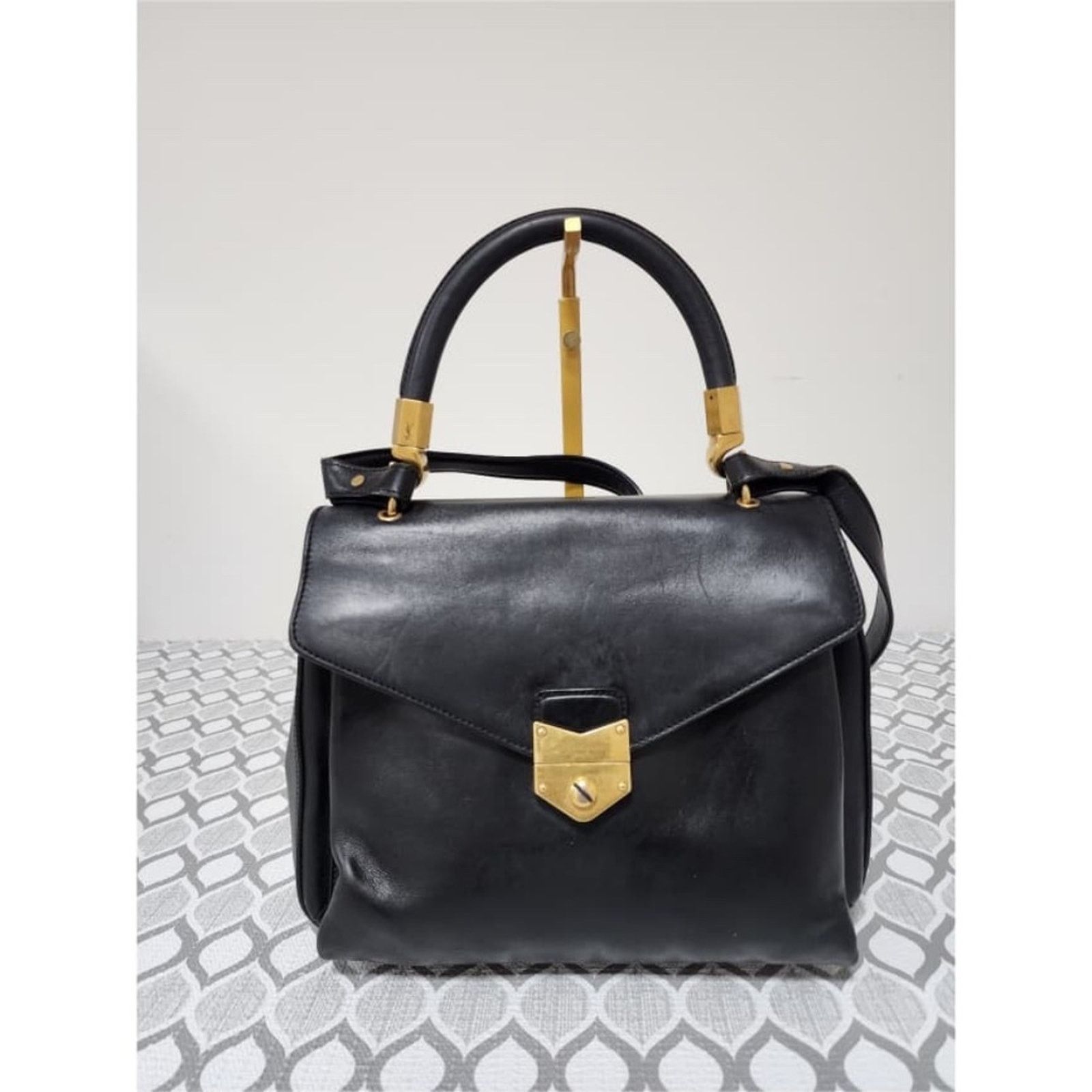 Yves Saint Laurent Saint Laurent Vintage Leather Envelope Dandy Flap Top Handle Size ONE SIZE - 1 Thumbnail