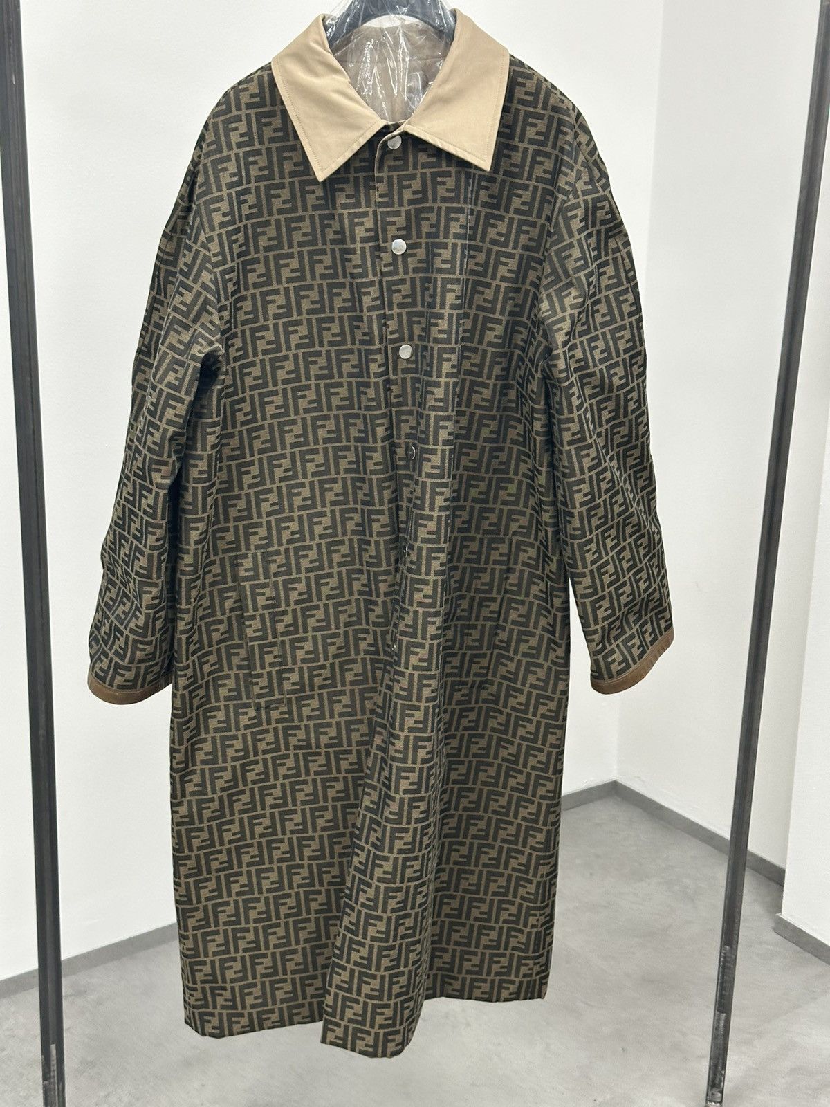 Fendi Trenche Fendi Size US S / EU 44-46 / 1 - 8 Thumbnail