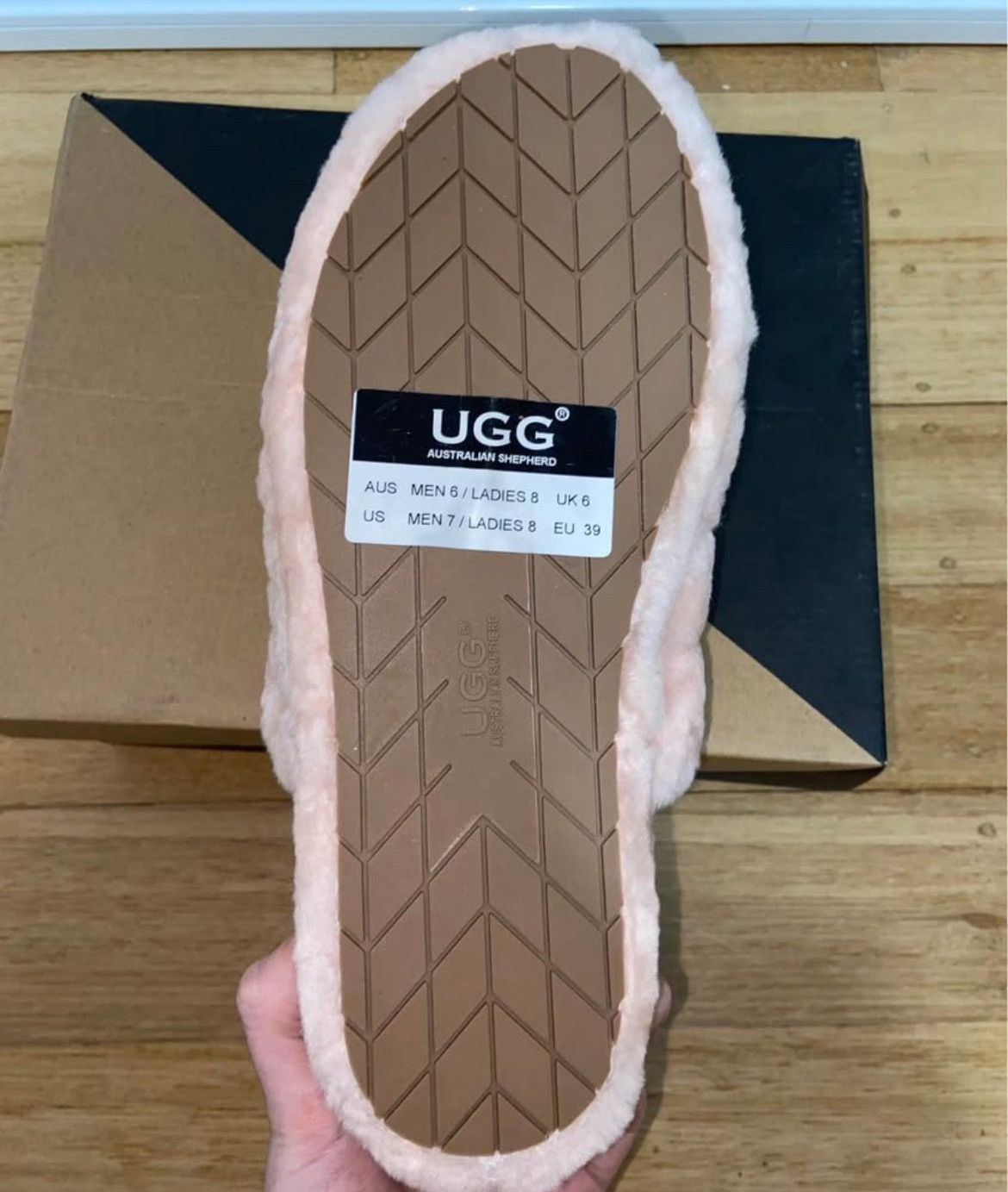 Ugg Pink slippers Size US 8 / IT 38 - 5 Thumbnail