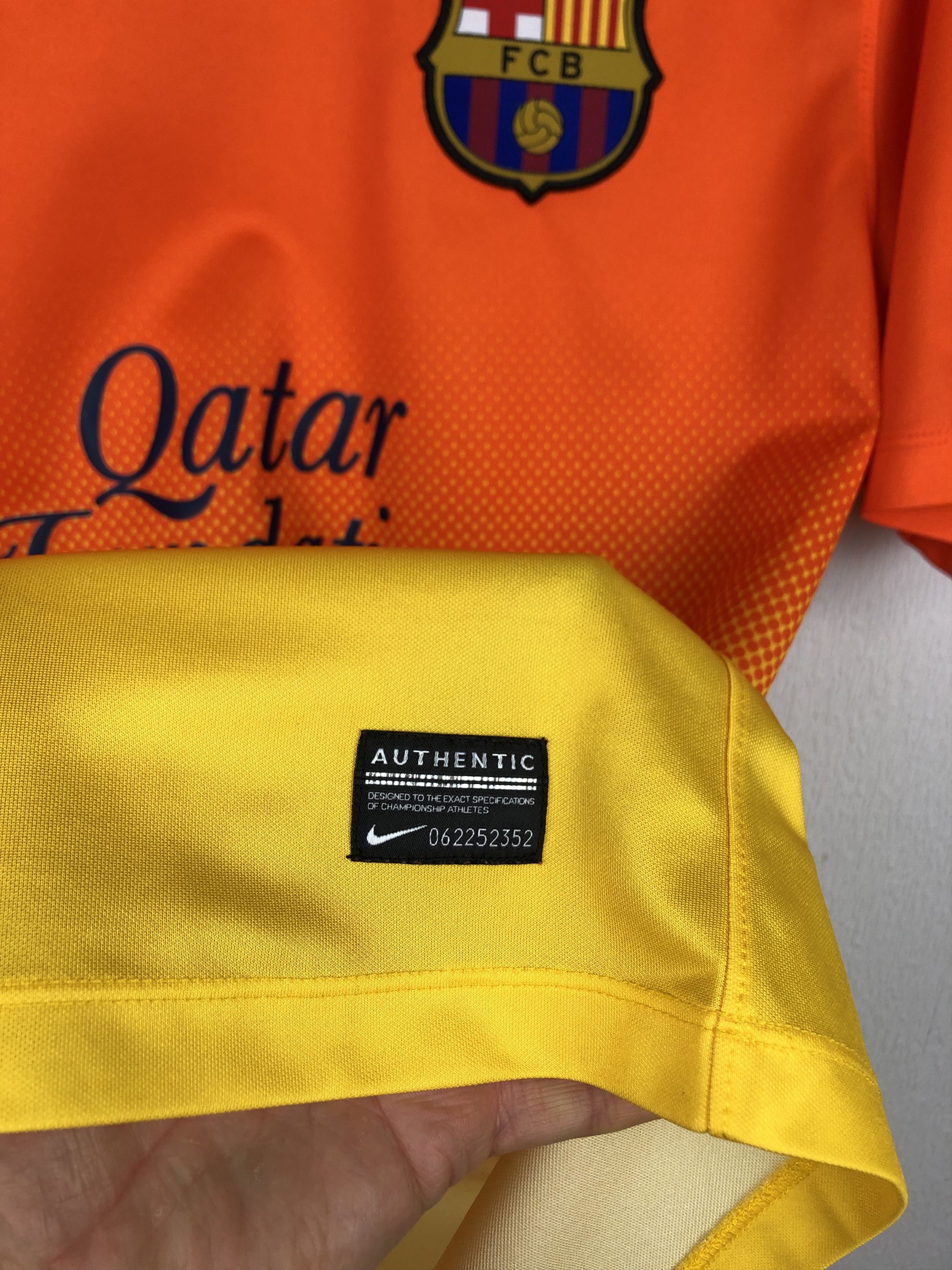 Nike Barcelona football shirt 2012 Soccer Nike Jersey Camiseta Size US M / EU 48-50 / 2 - 4 Thumbnail
