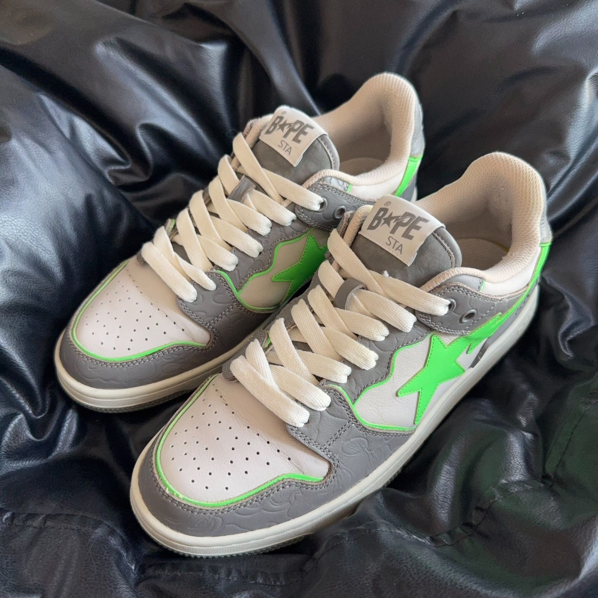 Bape Bape Green Lowtop Sneakers 41 Men Size US 8.5 / EU 41-42 - 1 Thumbnail