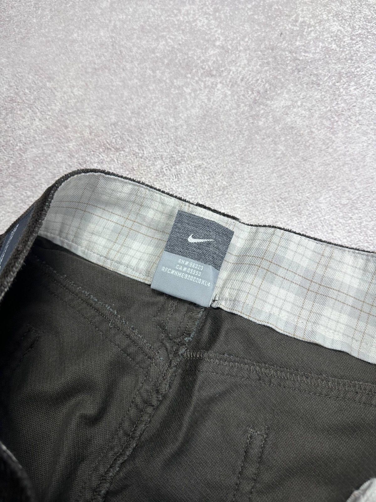 Nike ACG Vintage Nike ACG Brown Cargo Y2K Pants Corduroy 32 Size US 32 / EU 48 - 9 Thumbnail
