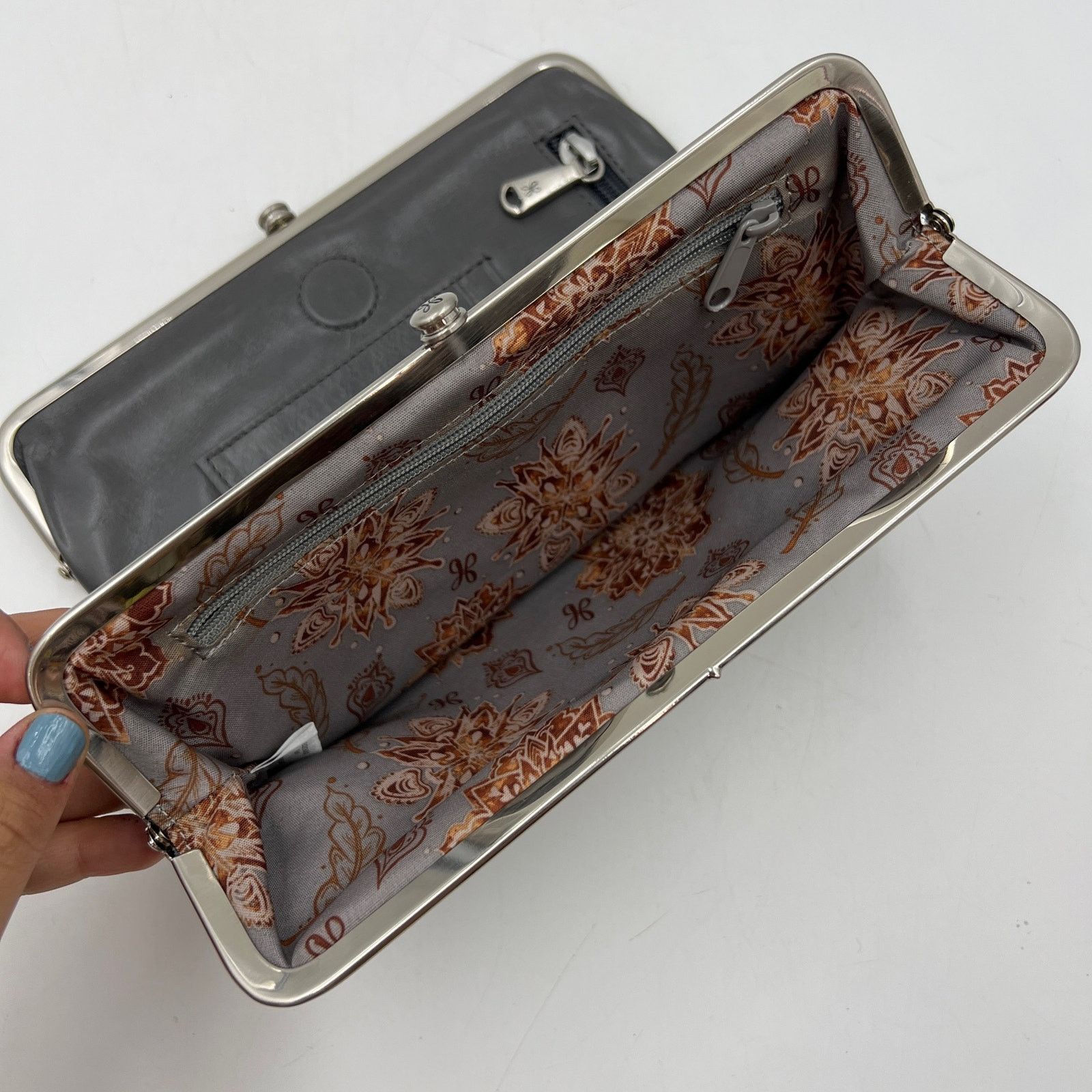 Other Hobo International Lauren Wallet Gray Leather Clutch Size ONE SIZE - 6 Thumbnail