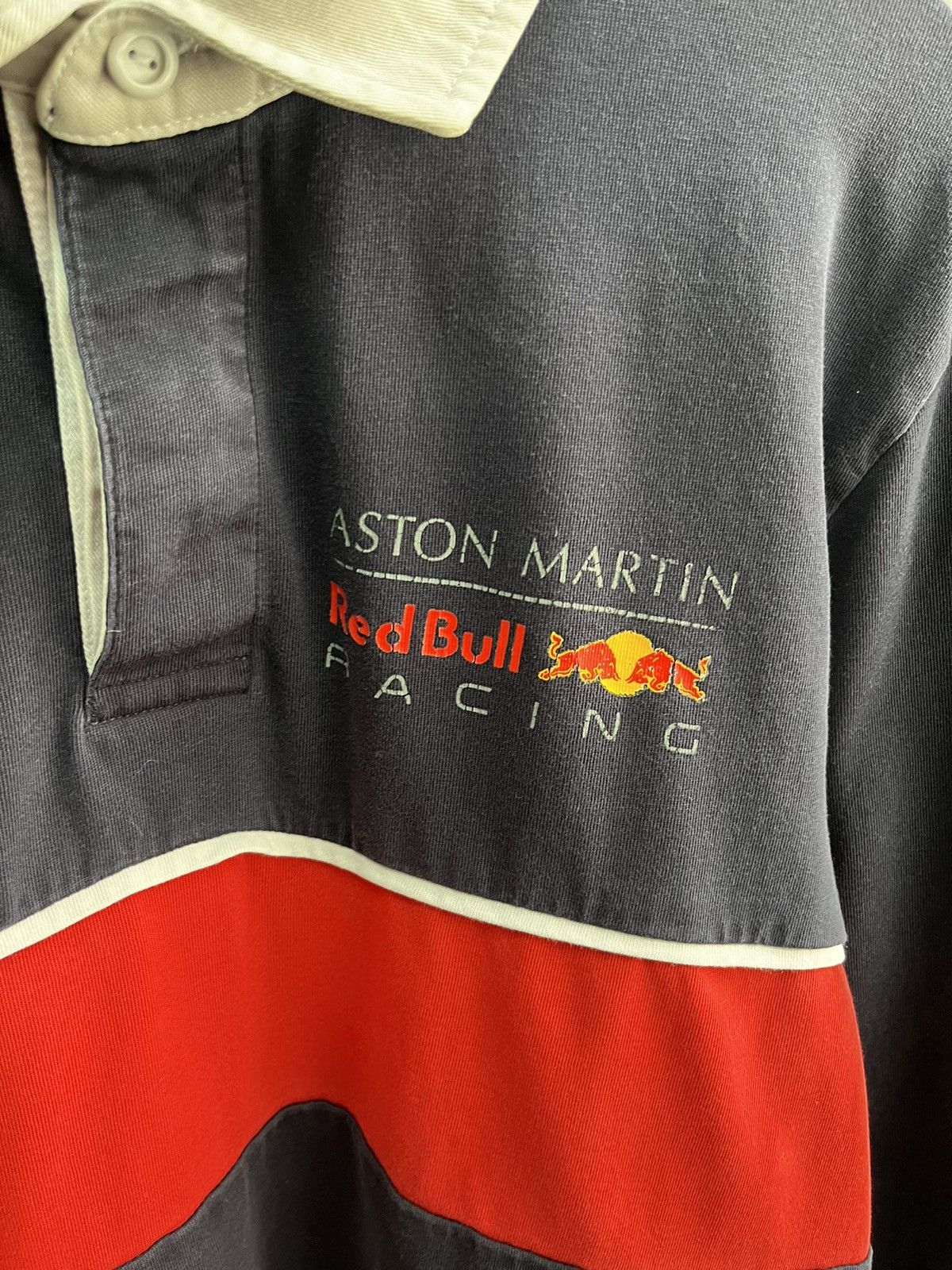 Red Bull Red bull Aston Martin rugby shirt Vintage Size US L / EU 52-54 / 3 - 4 Thumbnail