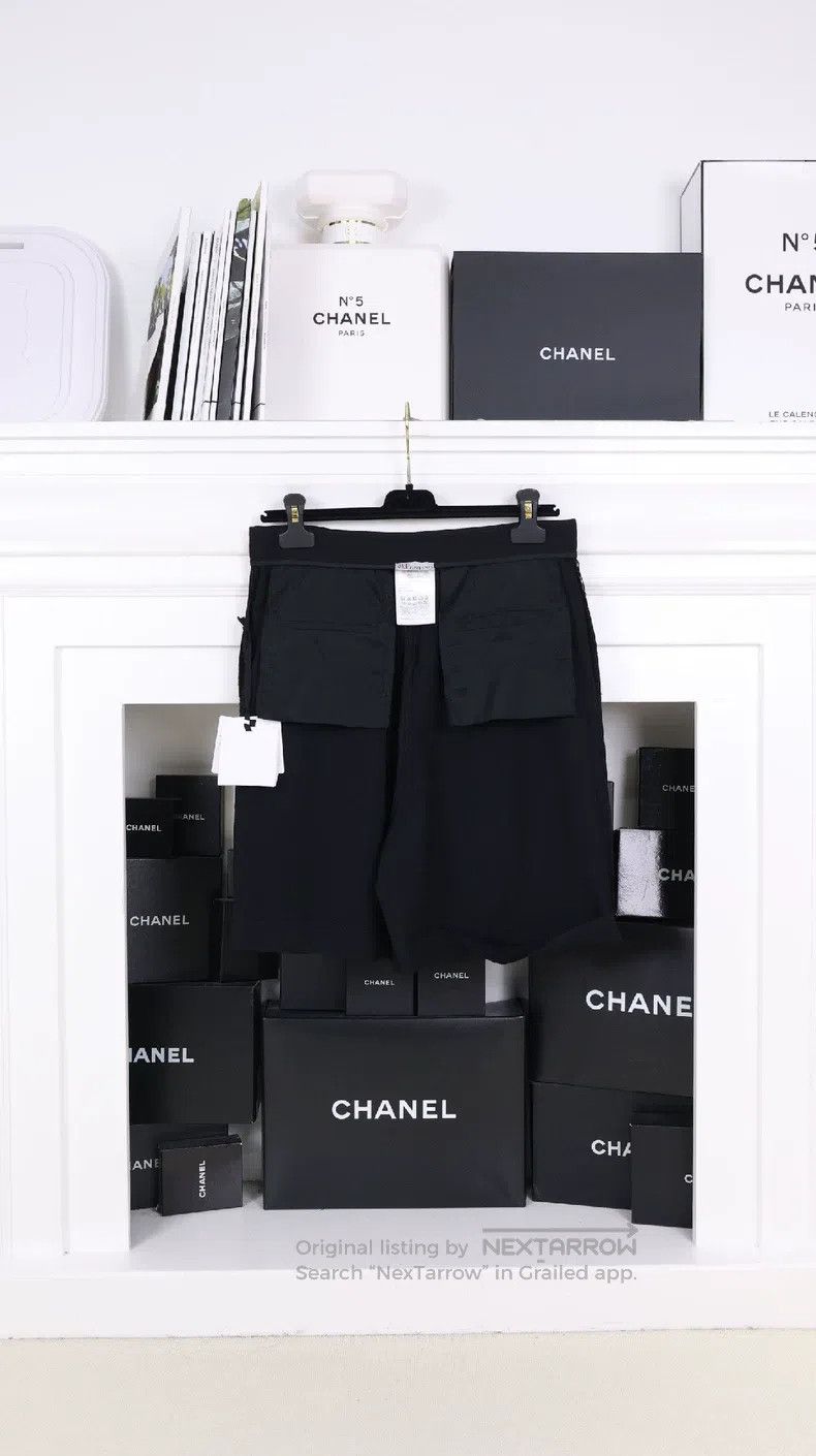 Other Valentino Black side button shorts Size 28" / US 6 / IT 42 - 8 Thumbnail