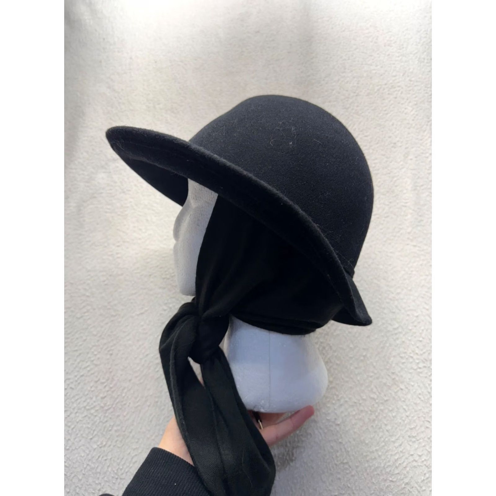 Vintage VINTAGE Street Smart Betmar Black Wool Hat With Scarf Accent Ladies Womens One Size Black Wool Hat Size ONE SIZE - 3 Thumbnail