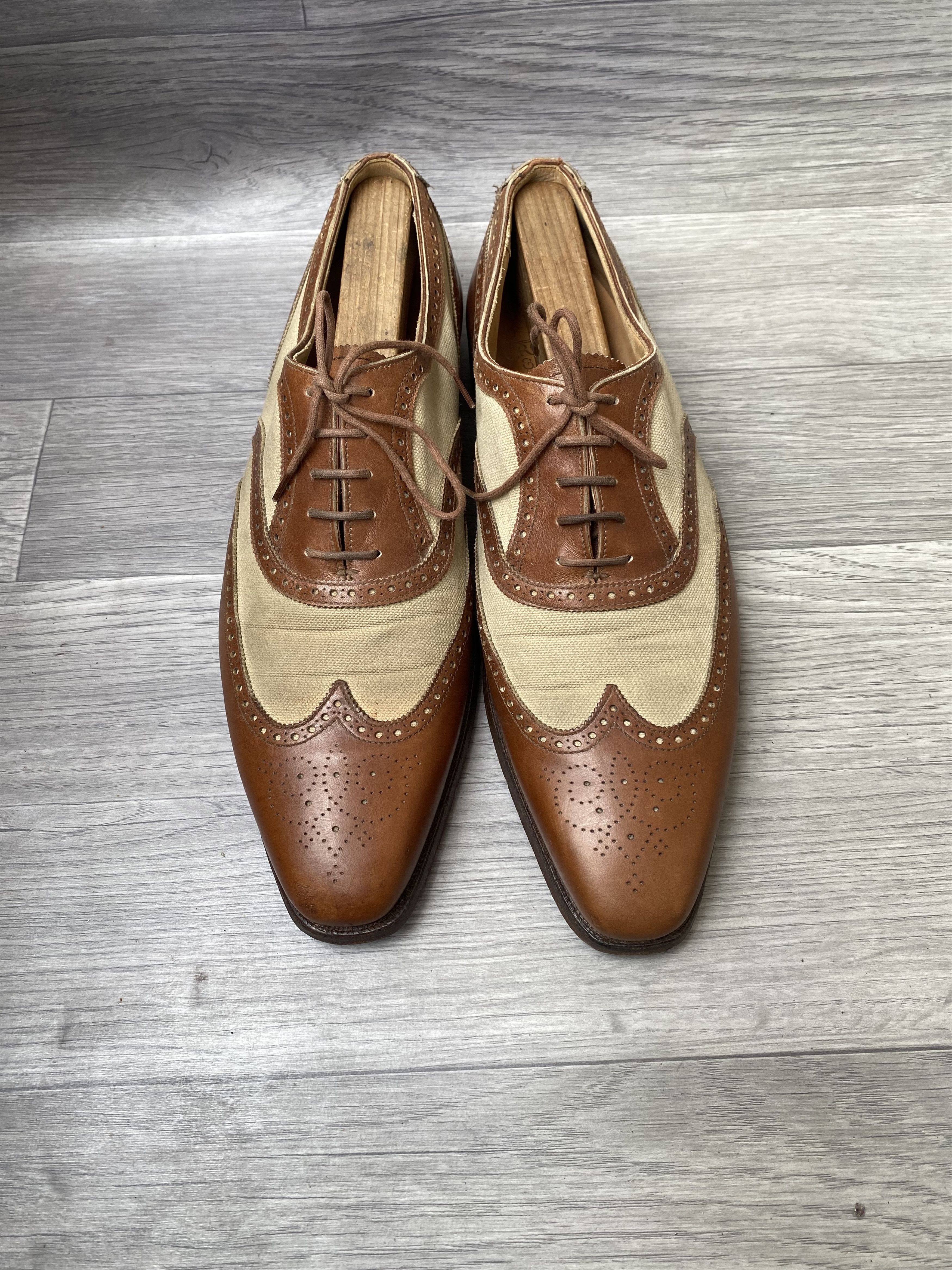 Crockett & Jones Crockett and jones two tone wingtip dress oxford shoes Size US 9 / EU 42 - 2 Thumbnail