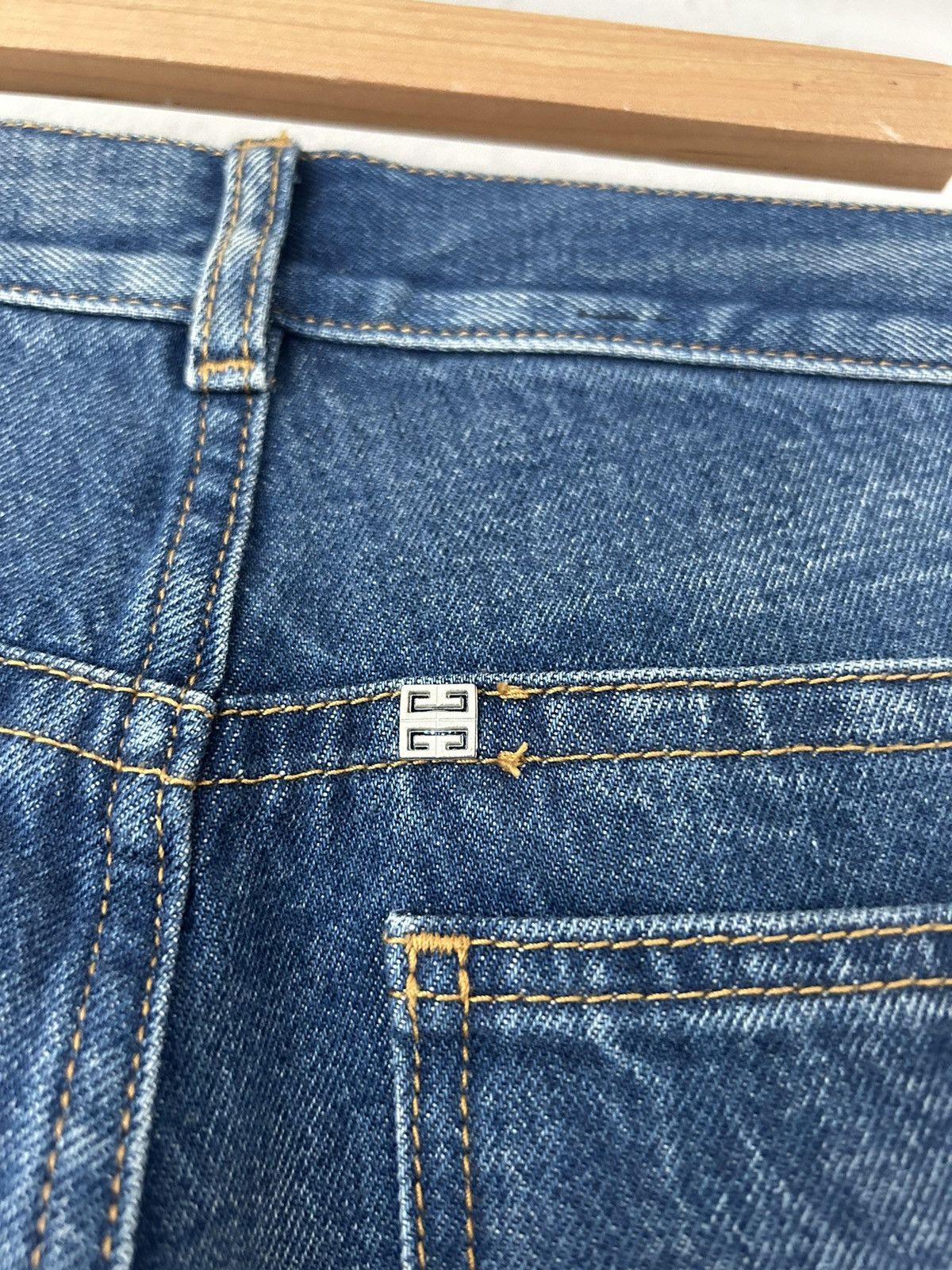 Givenchy BNWT Givenchy FW23 Baggy Boro Stitching Jeans Size US 29 - 14 Thumbnail