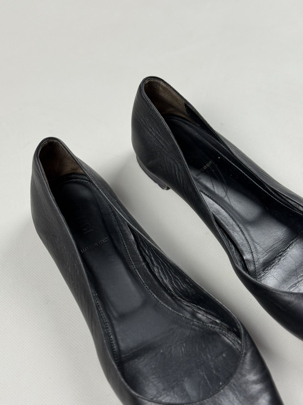 Fendi Fendi Roma Ladies Leather Flats Ballets Size 41 / US 11 Size US 11 / IT 41 - 3 Thumbnail