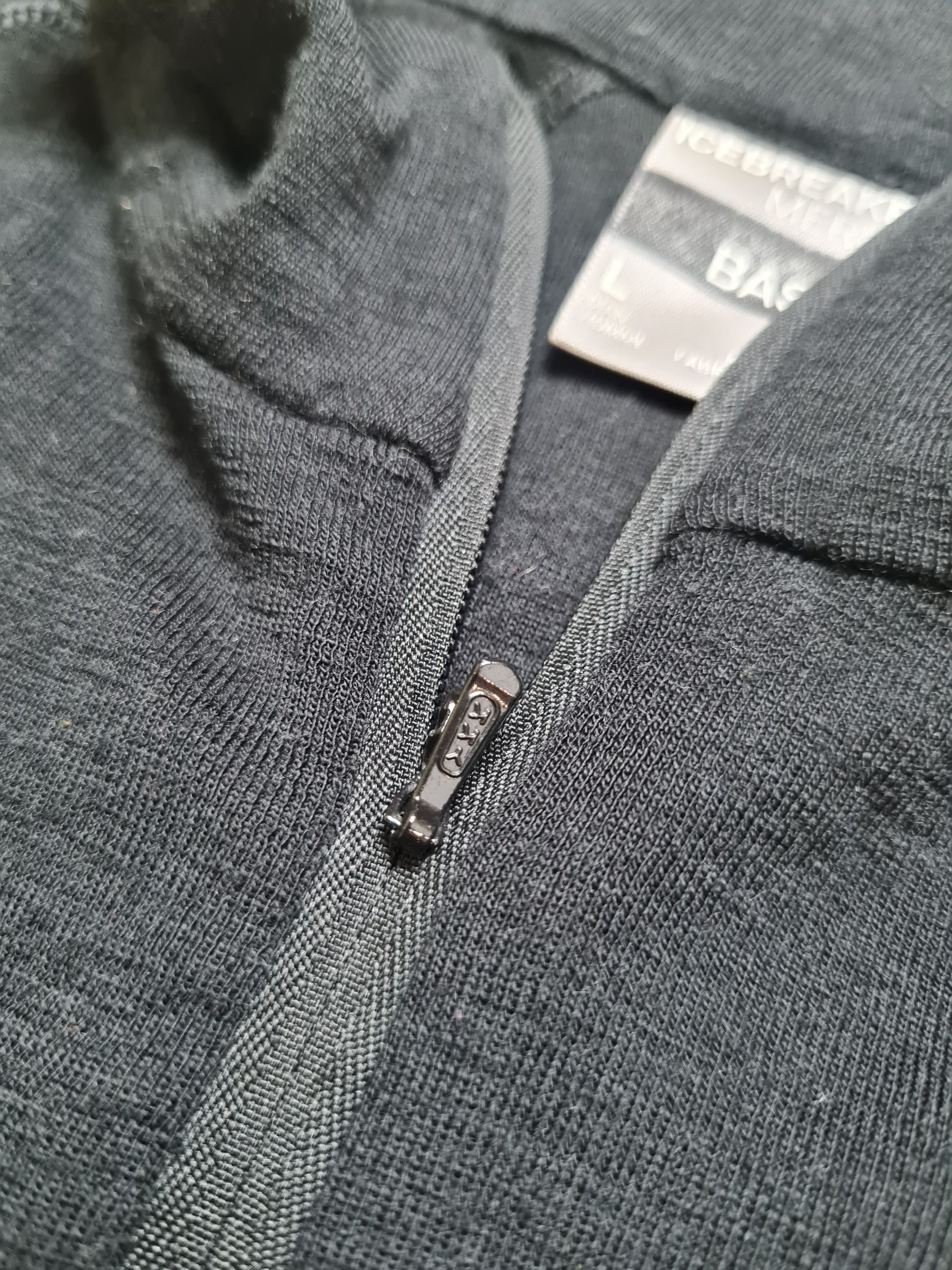 Icebreaker Trekking Icebreaker Wool Elemental Long Sleeve Black Merino Size US L / EU 52-54 / 3 - 16 Thumbnail