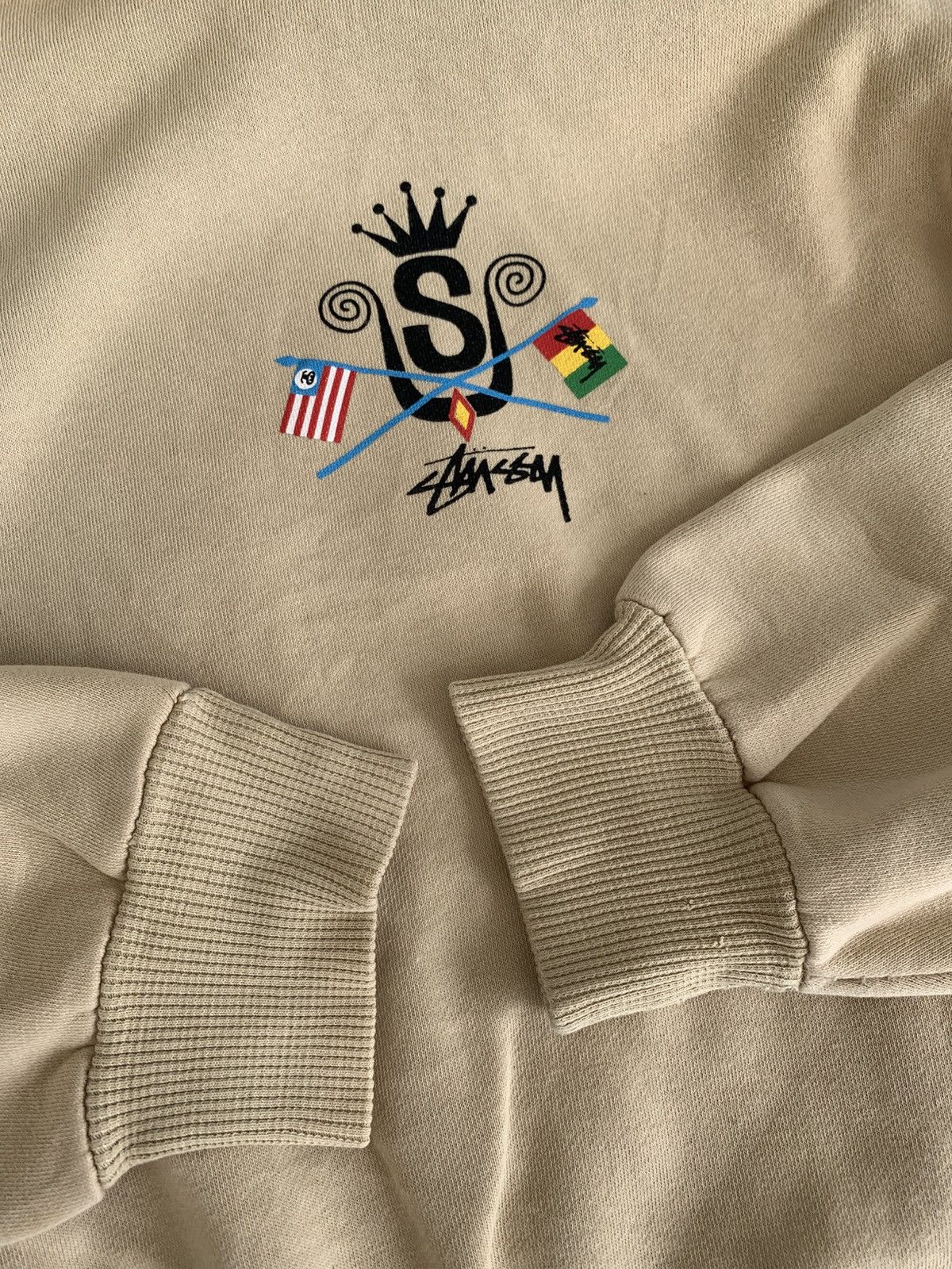 Stussy RARE Vintage Stussy Rasta Distressed Sweatshirt Size US M / EU 48-50 / 2 - 15 Thumbnail