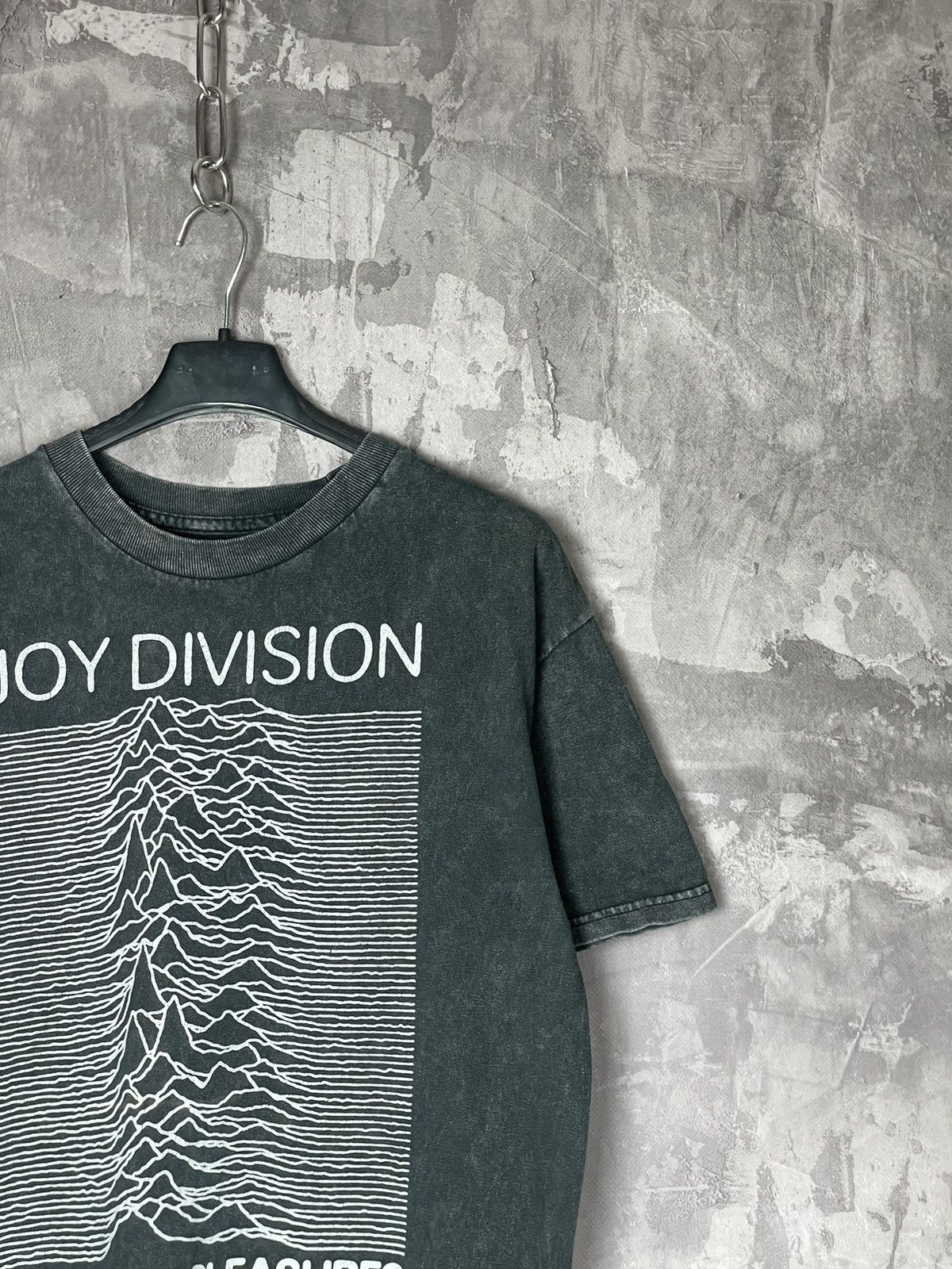 Band Tees × Joy Division Joy Division Unknown Pleasure T Shirt Size US M / EU 48-50 / 2 - 2 Thumbnail
