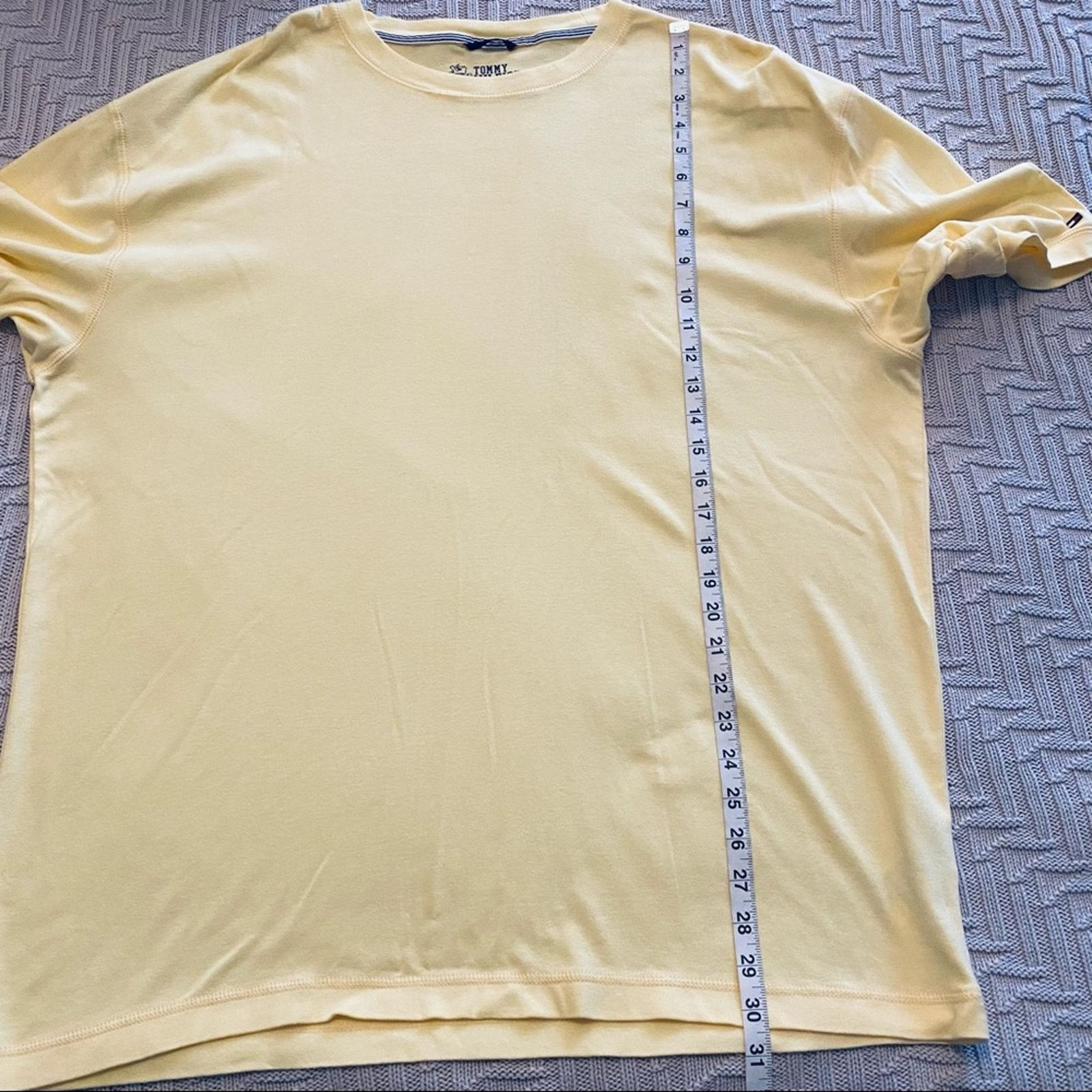 Tommy Hilfiger Tommy Hilfiger solid yellow tee Size US XXL / EU 58 / 5 - 6 Thumbnail
