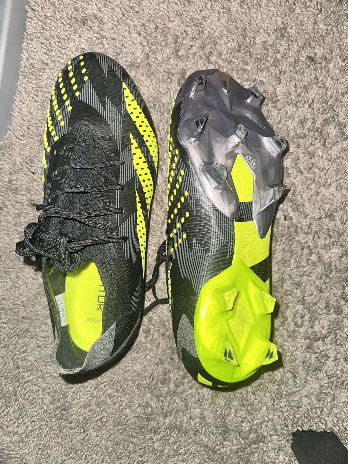 Adidas Soccer cleats Size US 9 / EU 42 - 3 Thumbnail