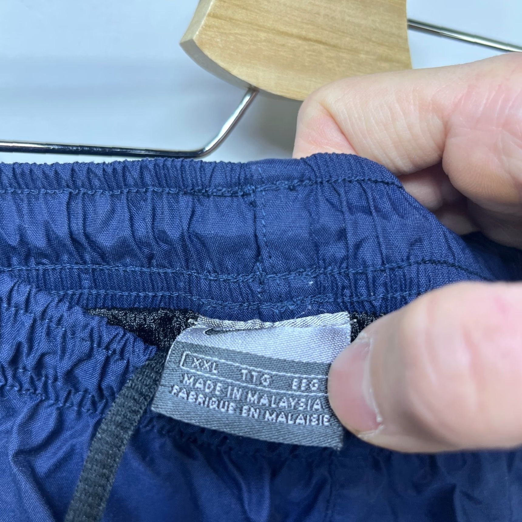 Nike VINTAGE Nike Y2K Baggy Windbreaker Pants 2XL Mens Blue 90s Track Pants Pockets Regular Comfortable Casual Vintage Nike Size US 39 - 4 Thumbnail