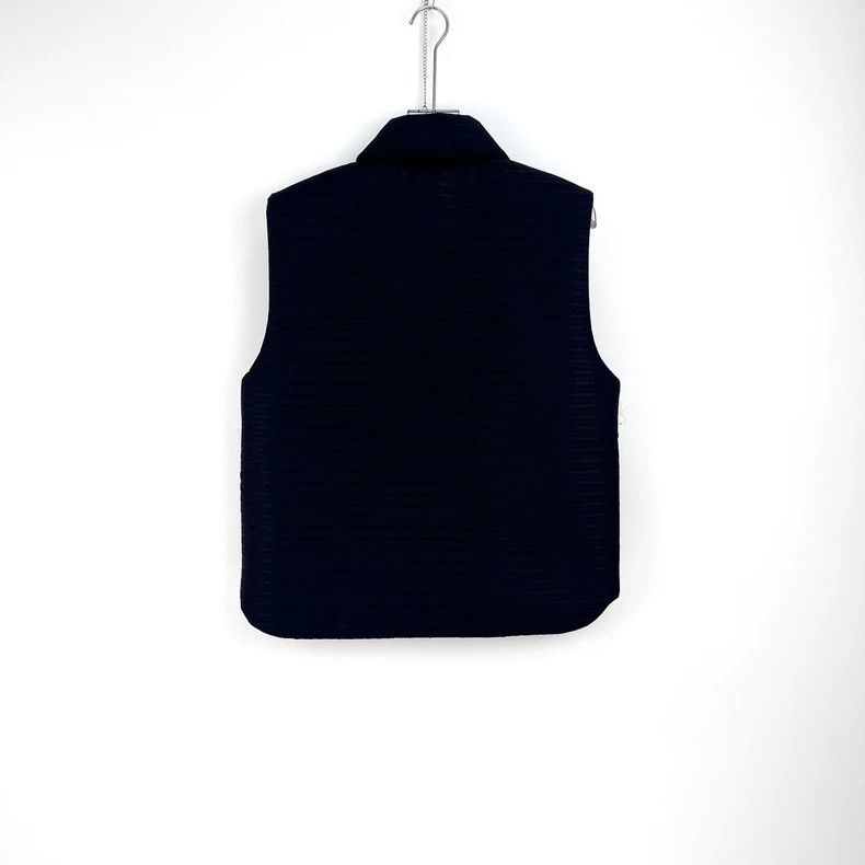 Prada Prada Size 36 Black full logo metal triangle thick vest 2 Size US XS / EU 42 / 0 - 4 Thumbnail