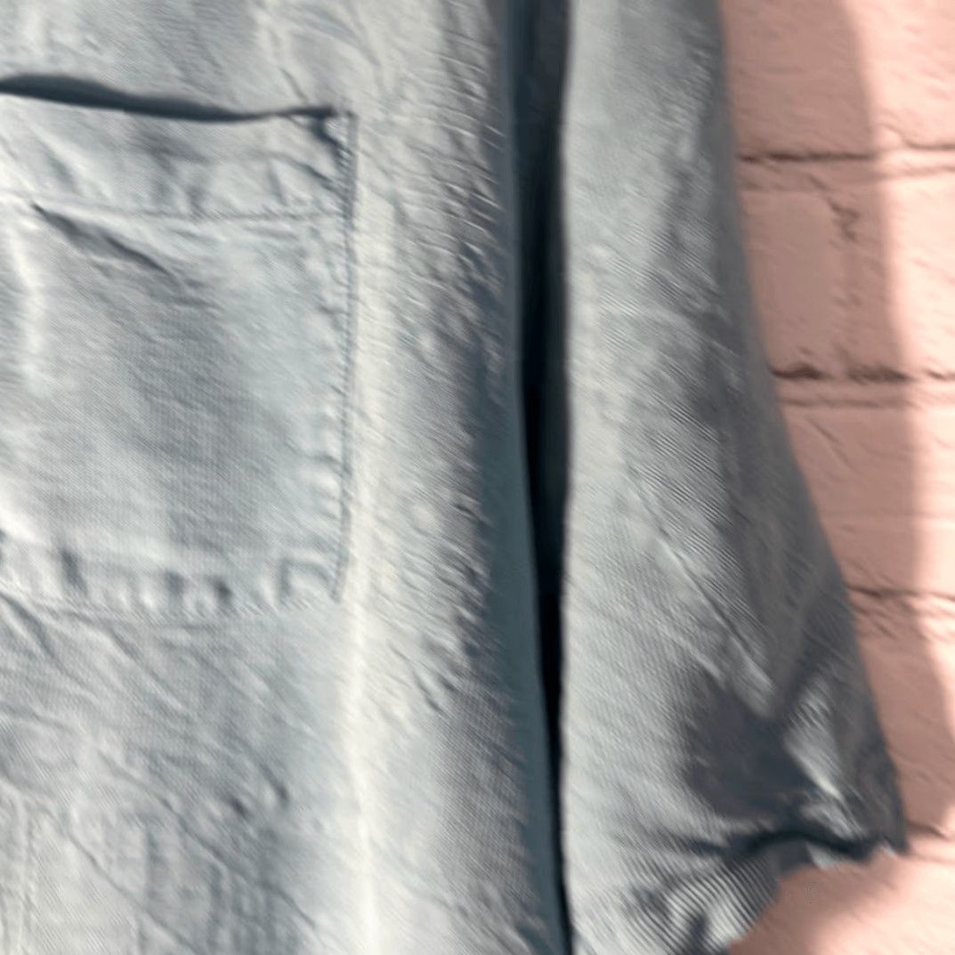 Tommy Bahama Tommy Bahama Camp Shirt XL Mint Green 100% Silk Bedarra Garden Camp Short Sleeve Men Blue Cream Exterior Color Cream Size US XL / EU 56 / 4 - 2 Thumbnail