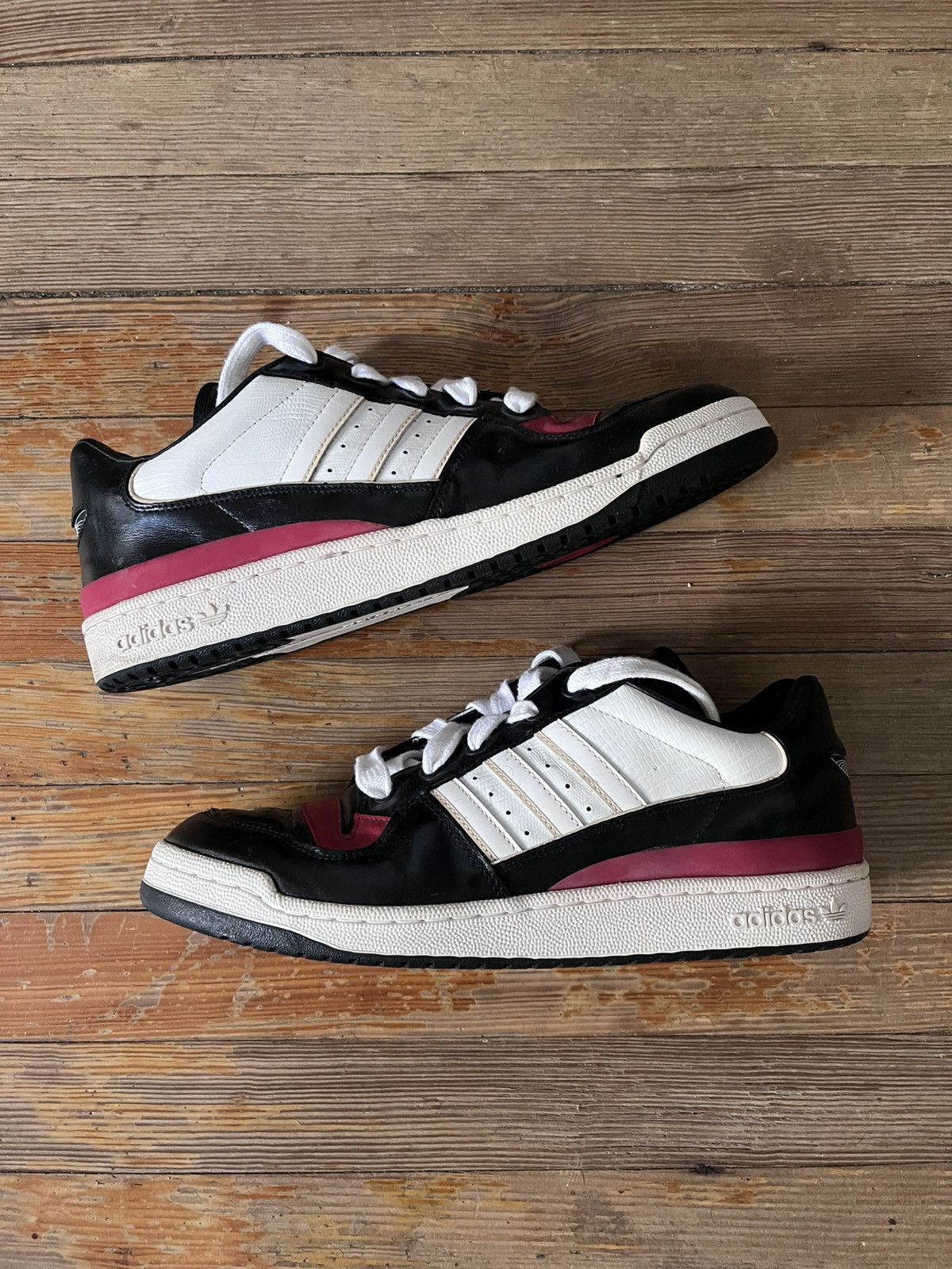 Cadillac Adidas x Cadillac Forums Size US 13 / EU 46 - 2 Thumbnail