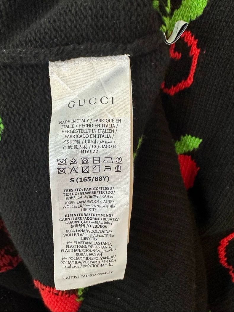 Gucci Gucci Black full-printed apple logo sweater 2501-Nextarrow Size US S / EU 44-46 / 1 - 4 Thumbnail