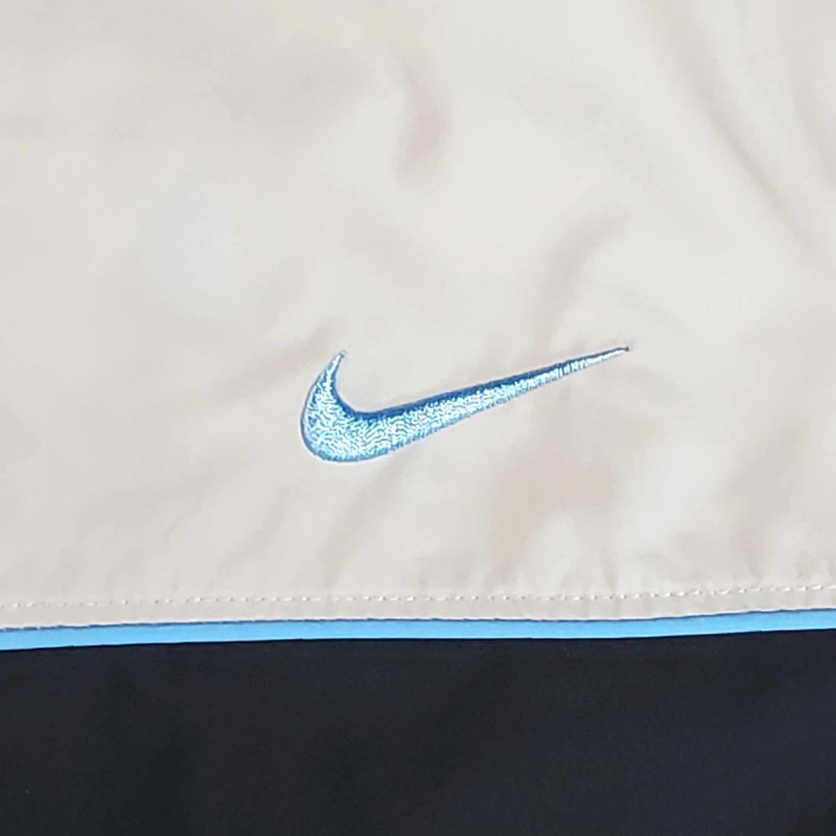 Nike Nike Mens Jacket Windbreaker Large Full Zip Up Golf Swoosh FLAW Size US L / EU 52-54 / 3 - 2 Thumbnail