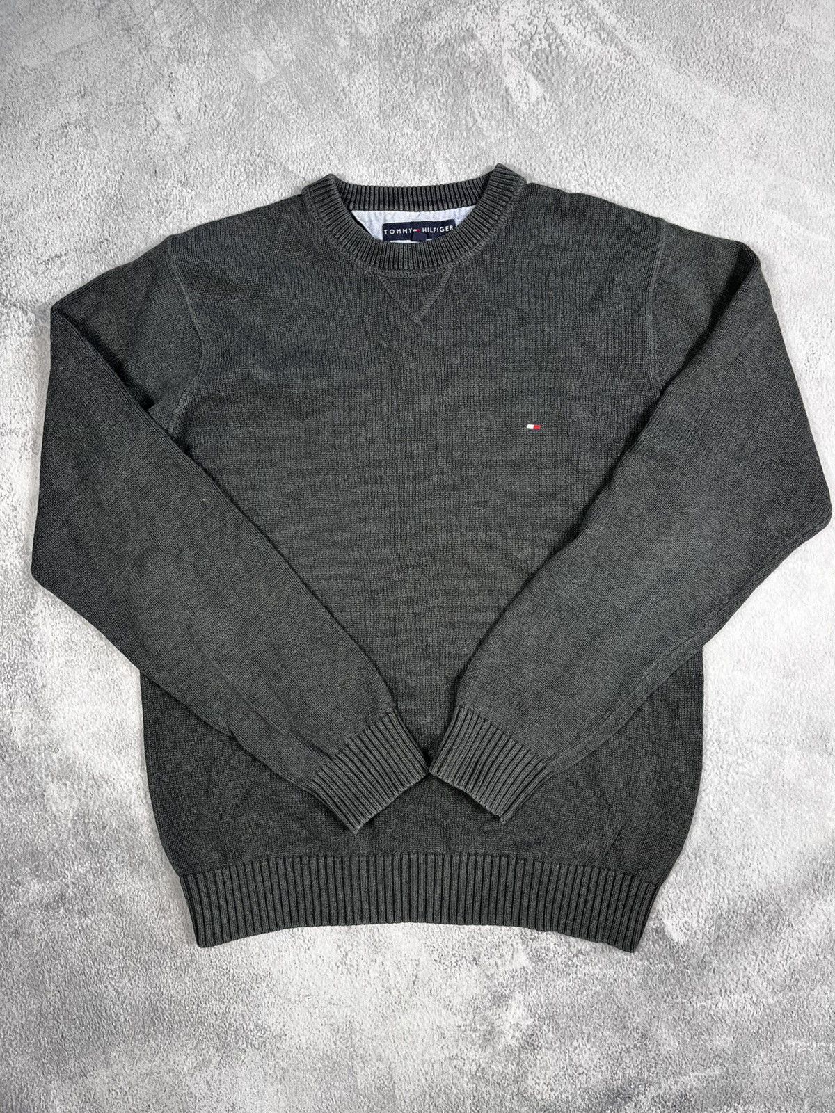Tommy Hilfiger × Vintage Vintage Y2K Tommy Hilfiger sweater old money style size M Size US M / EU 48-50 / 2 - 1 Thumbnail