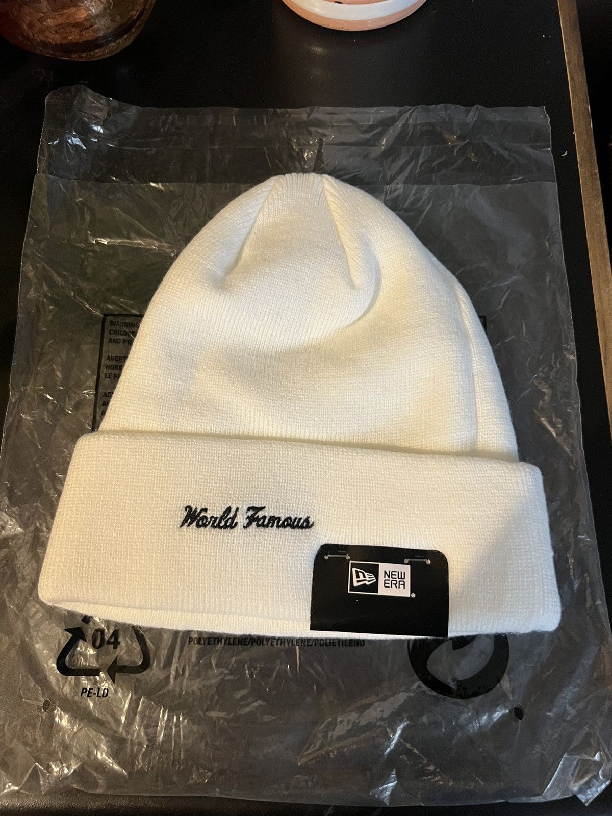Supreme Supreme Box Logo Beanie White FW24 Size ONE SIZE - 2 Thumbnail