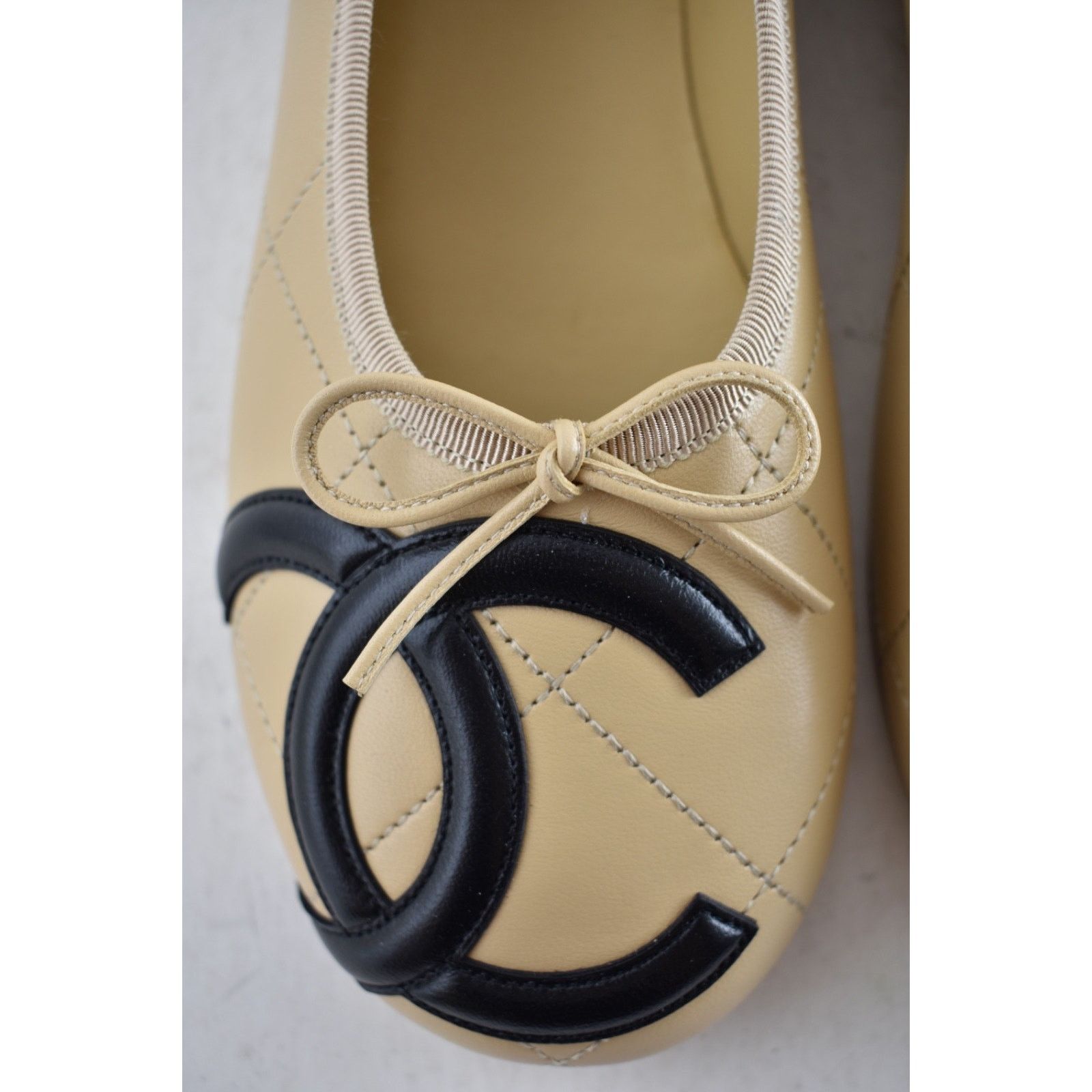 Chanel Chanel Coco Beach Beige Black CC XL Logo Ballet Flat 36.5 Size US 5.5 / IT 35.5 - 11 Thumbnail