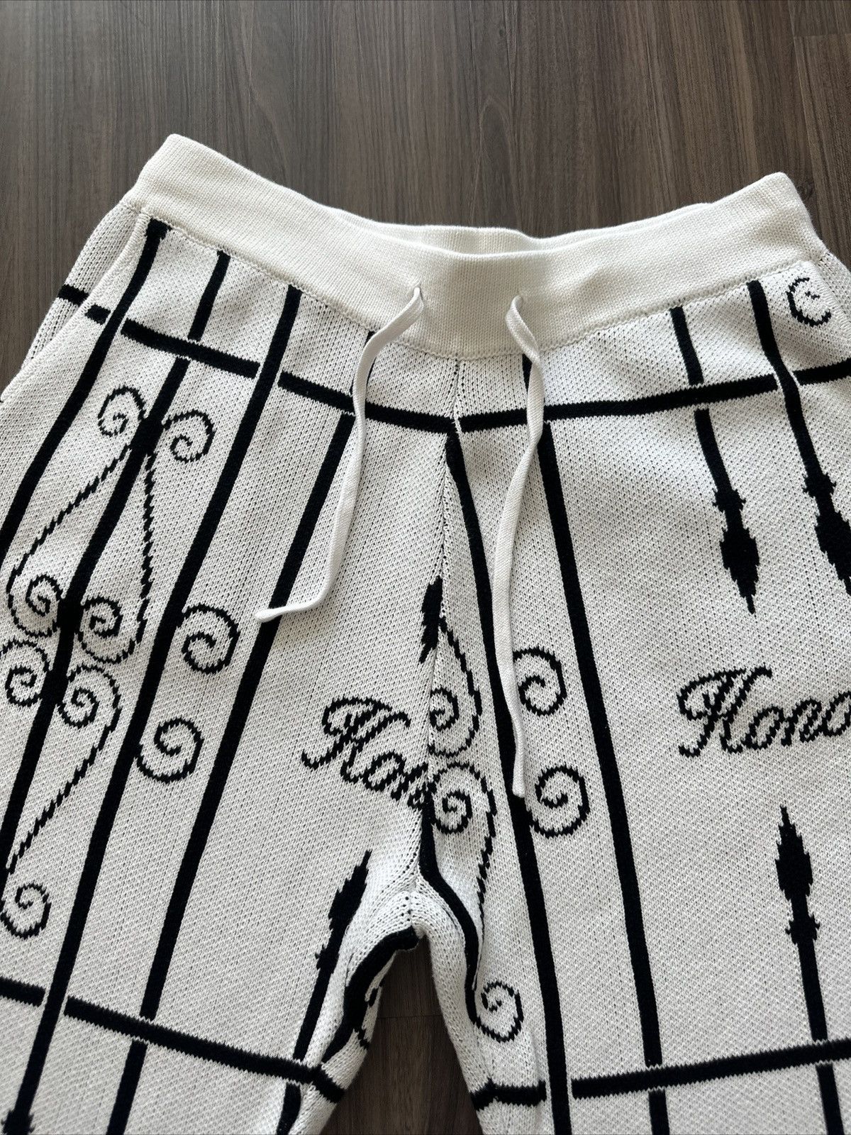 Honor the Gift HONOR THE GIFT Holiday Neighborhood Knit Pants In White Size US 34 / EU 50 - 5 Thumbnail