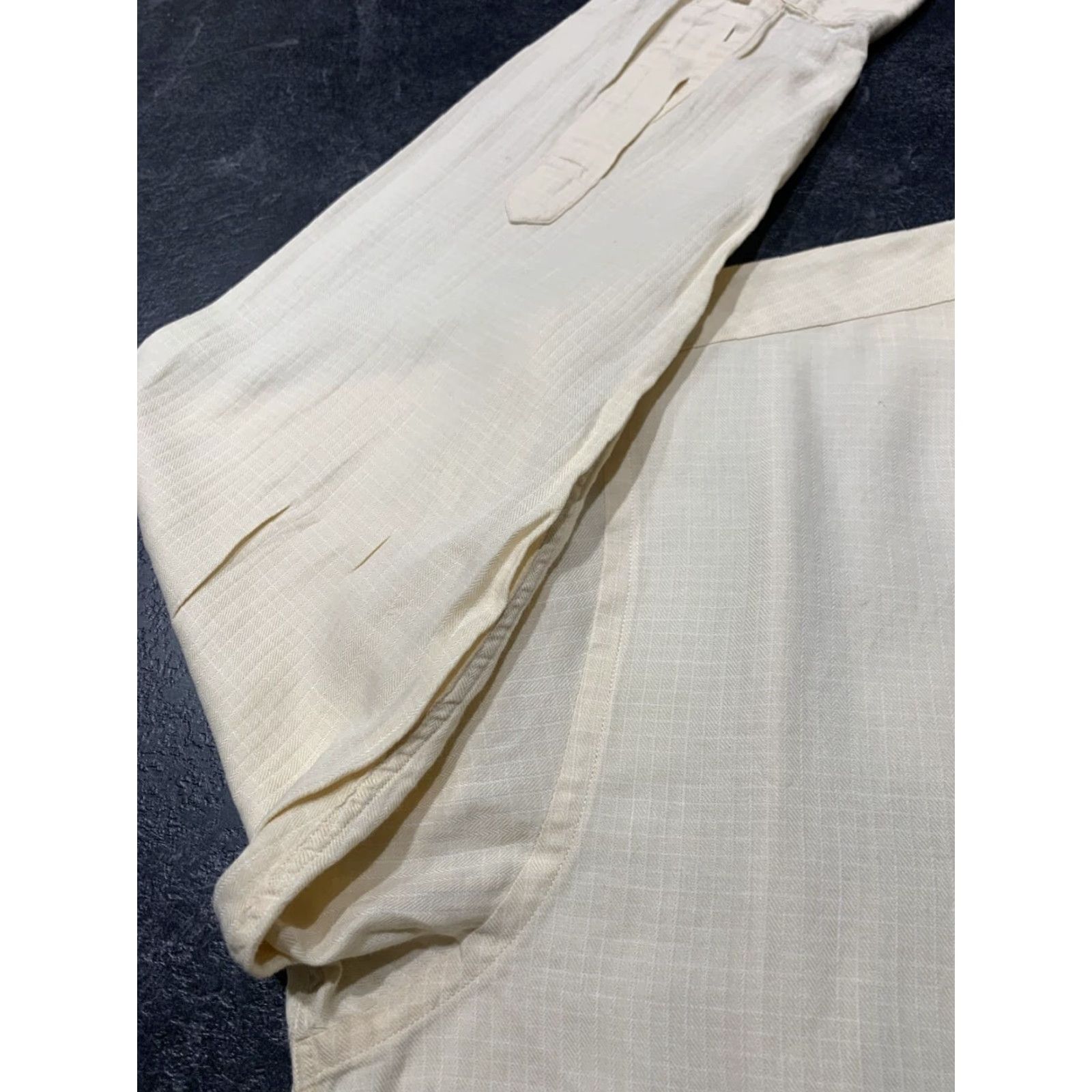 Brooks Brothers VINTAGE Brooks Brothers 346 Men's Button-Down Shirt Casual Formal Long Sleeve Cotton Size 15.5 Beige Size US M / EU 48-50 / 2 - 6 Thumbnail