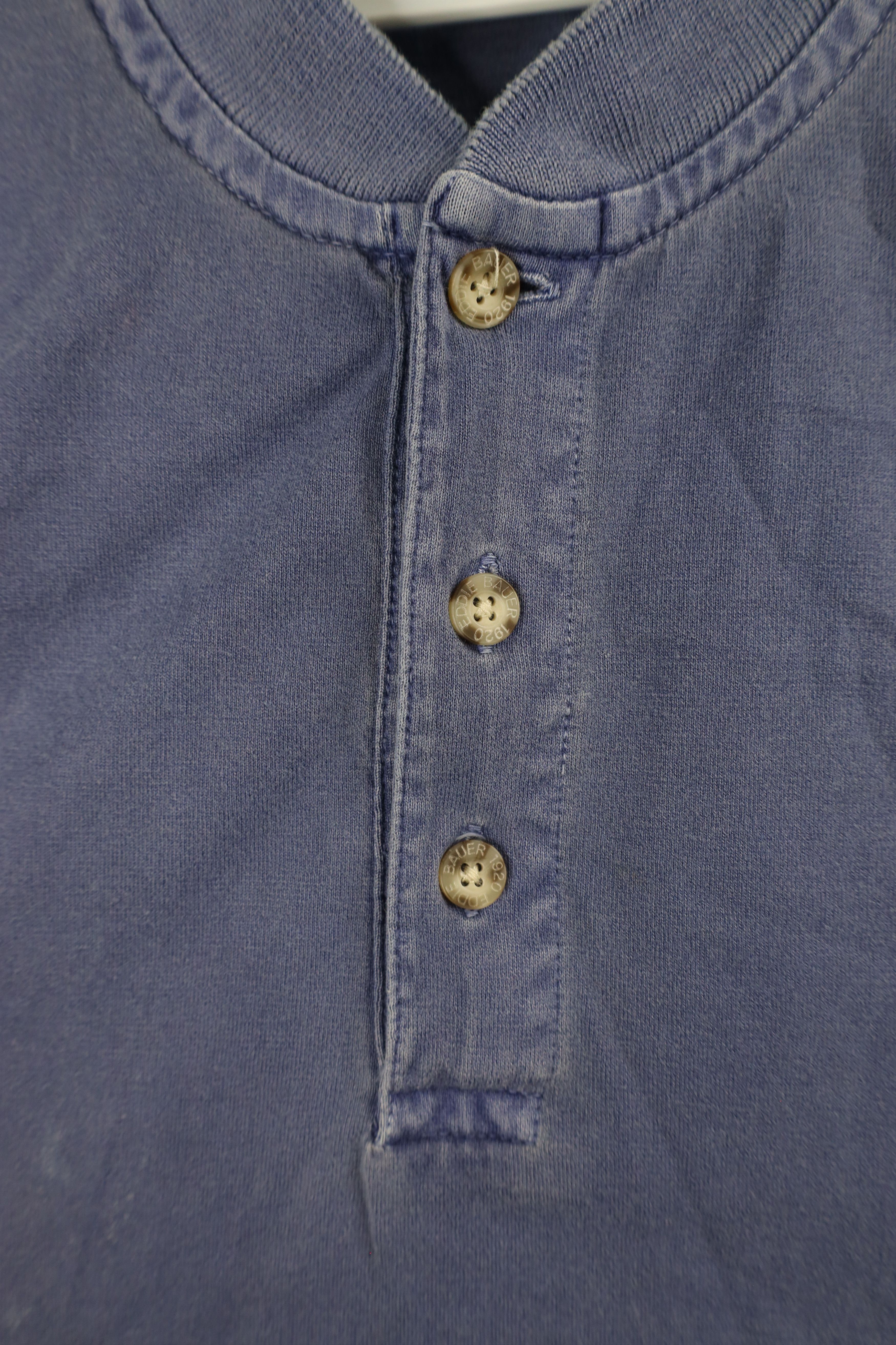 Eddie Bauer × Vintage Vintage 90s Eddie Bauer Blank Stonewash Henley T-Shirt Blue Size US S / EU 44-46 / 1 - 4 Thumbnail