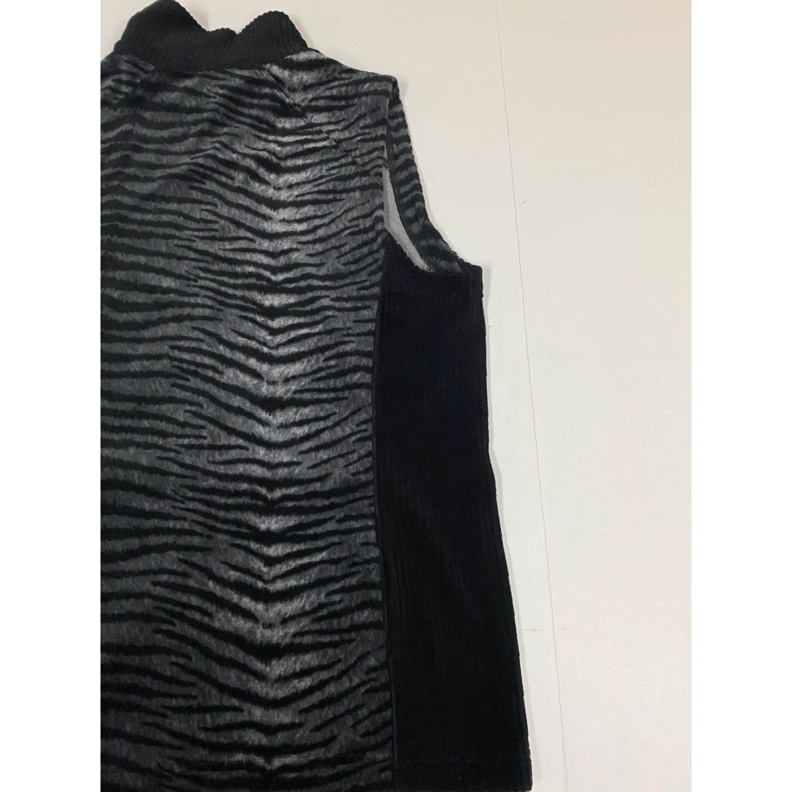 Jones New York Jones New York Womens Vest M Black Full Zip Sport Stretch Quilted Knit Sleeveless Jersey 2000s Womens Size M / US 6-8 / IT 42-44 - 7 Thumbnail
