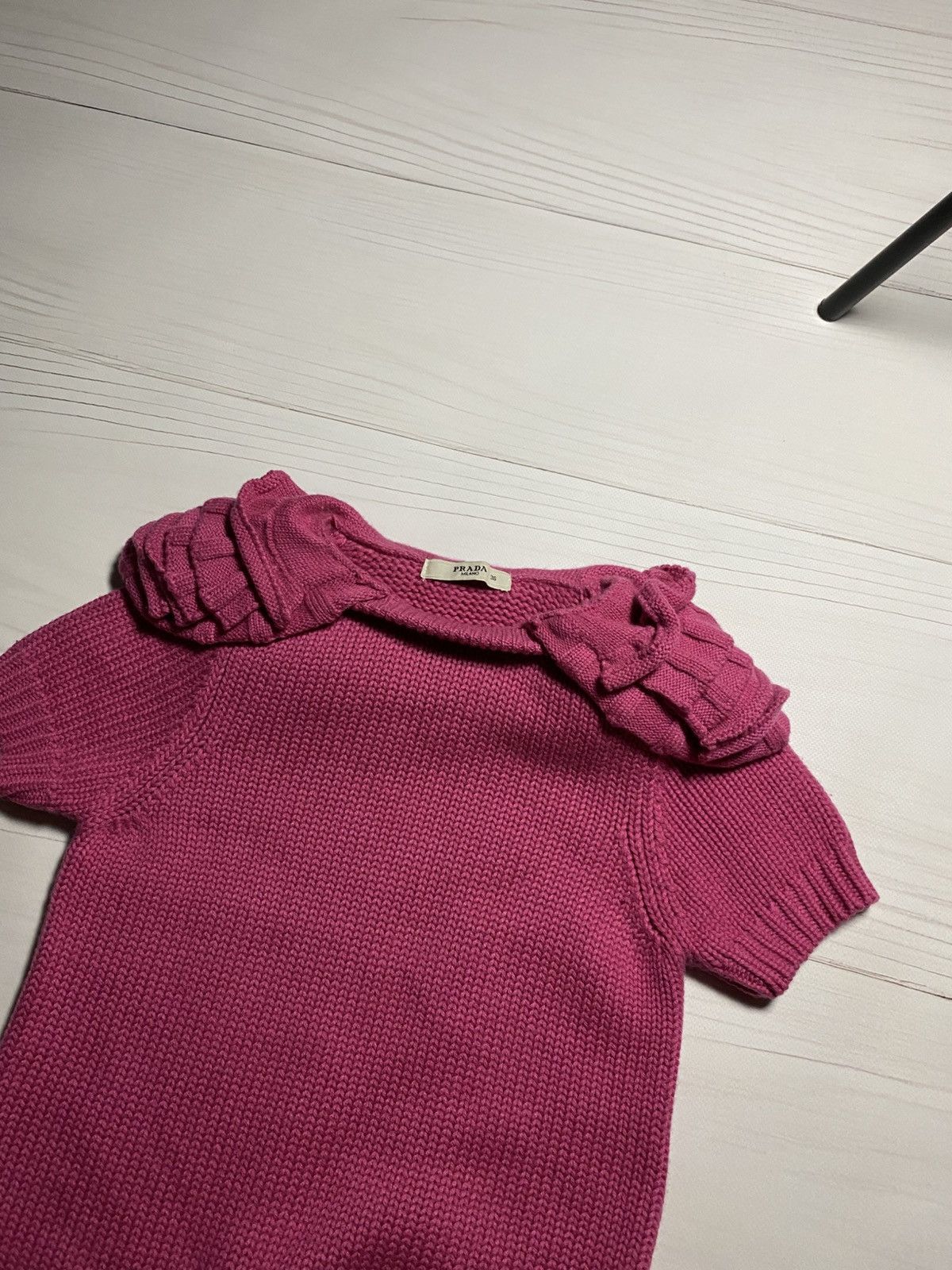 Prada Vintage Prada Virgin Wool Ruffle Knit short sleeve Sweater Size XS / US 0-2 / IT 36-38 - 10 Thumbnail